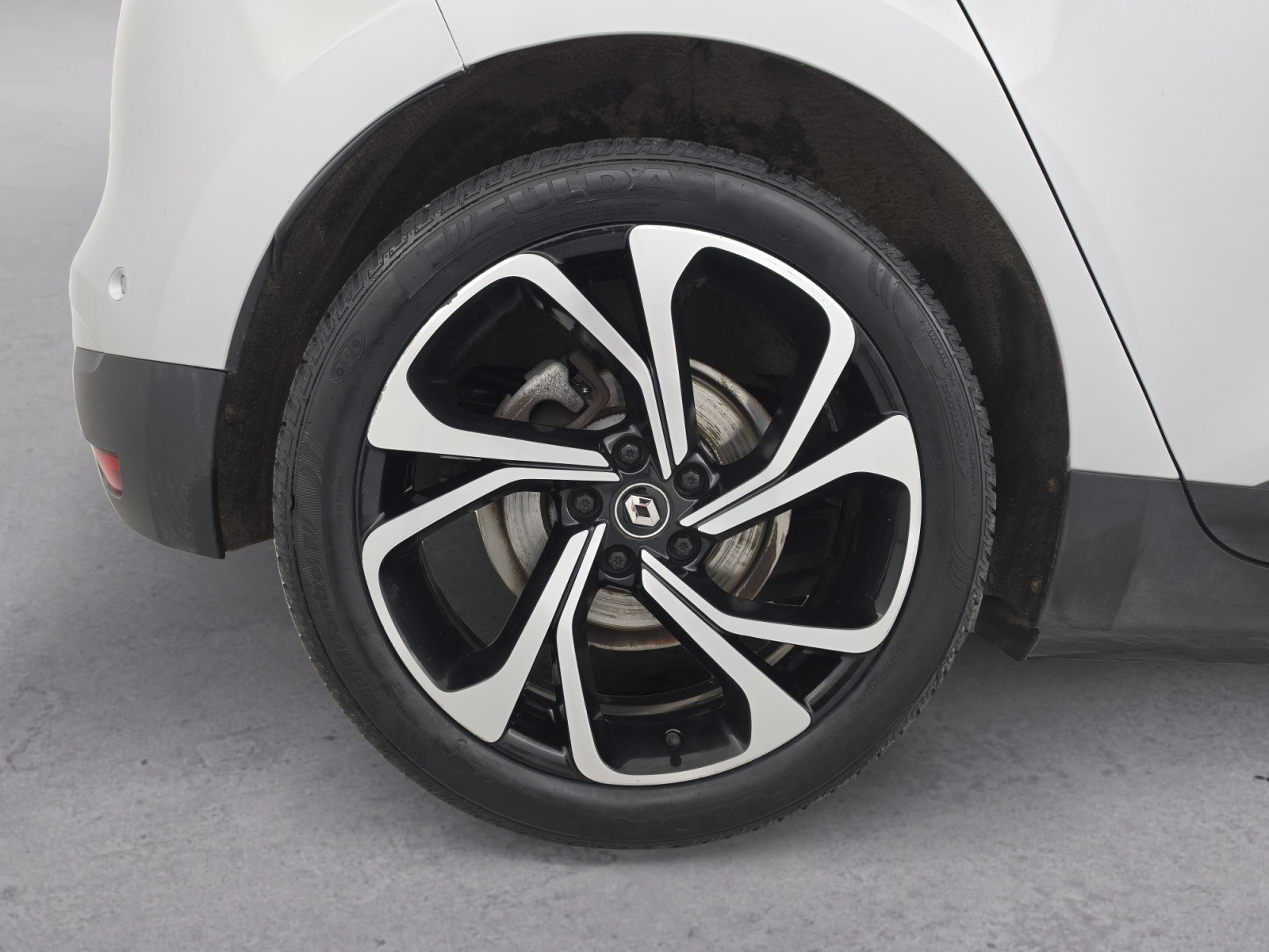 Vente en ligne Renault Scenic 4 Scenic Blue dCi 120 - 21 au prix de 13 990 €