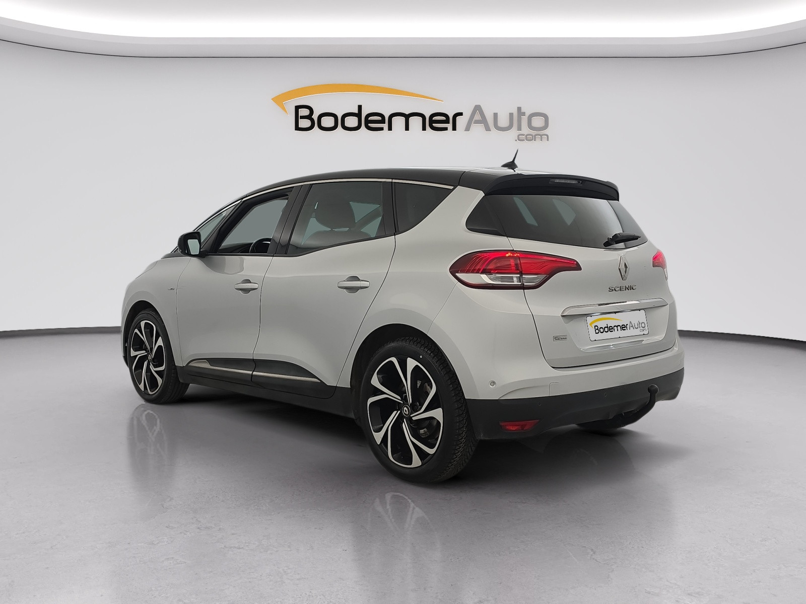 Vente en ligne Renault Scenic 4 Scenic Blue dCi 120 - 21 au prix de 13 990 €