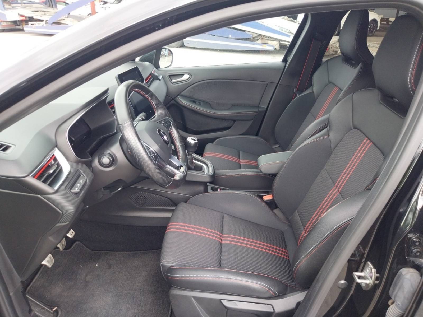 Vente en ligne Renault Clio 5 Clio TCe 140 au prix de 17 990 €