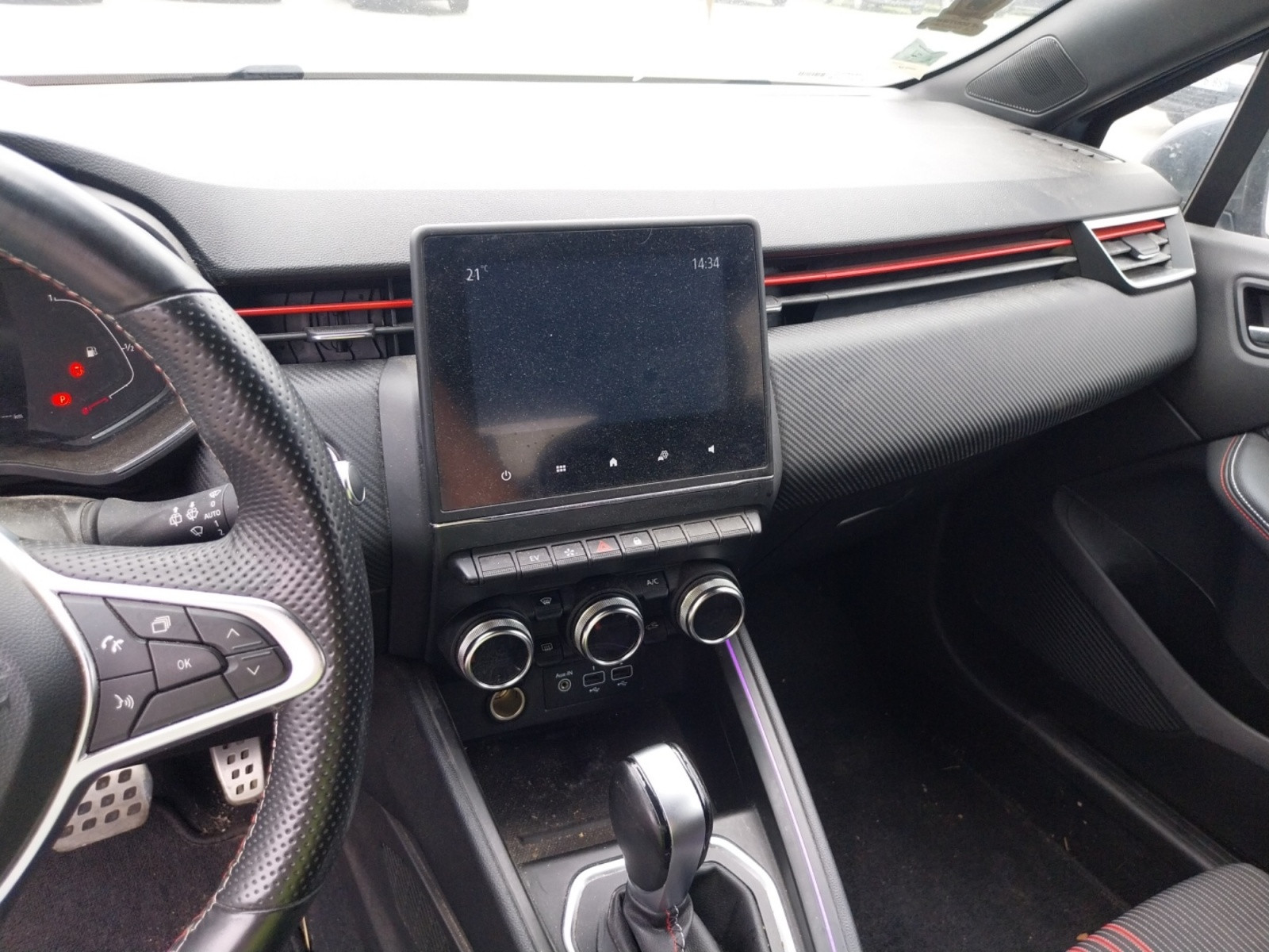 Vente en ligne Renault Clio 5 Clio E-Tech 140 - 21 au prix de 16 990 €