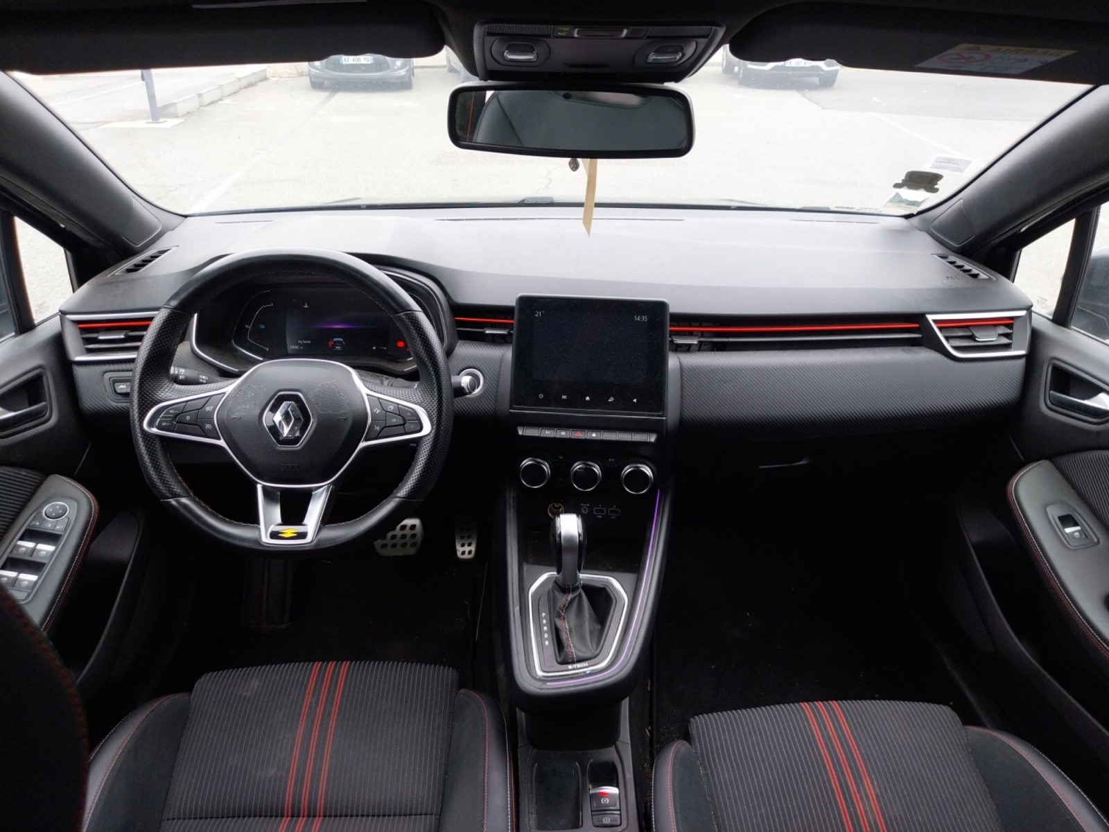 Vente en ligne Renault Clio 5 Clio E-Tech 140 - 21 au prix de 16 990 €