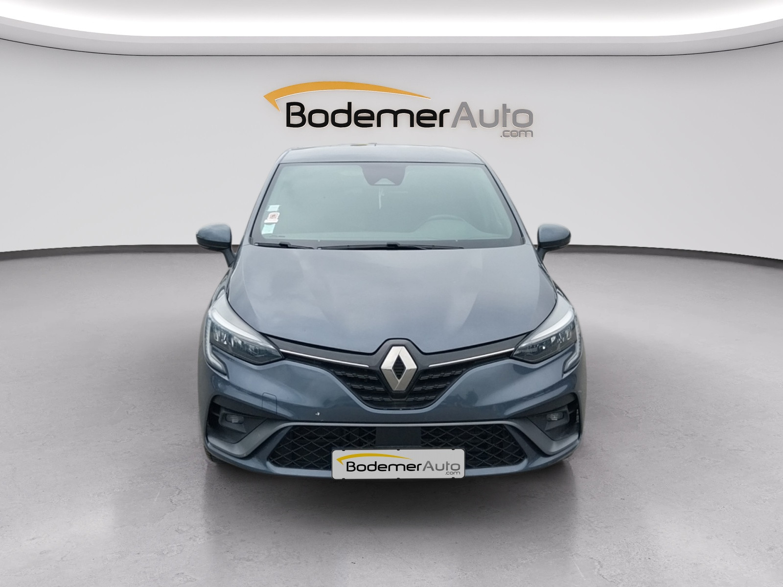 Vente en ligne Renault Clio 5 Clio E-Tech 140 - 21 au prix de 16 990 €