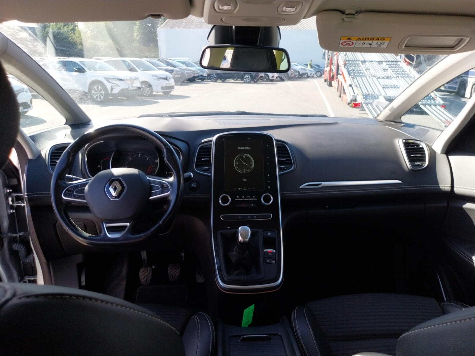 Vente en ligne Renault Scenic 4 Scenic Blue dCi 120 EDC au prix de 13 990 €
