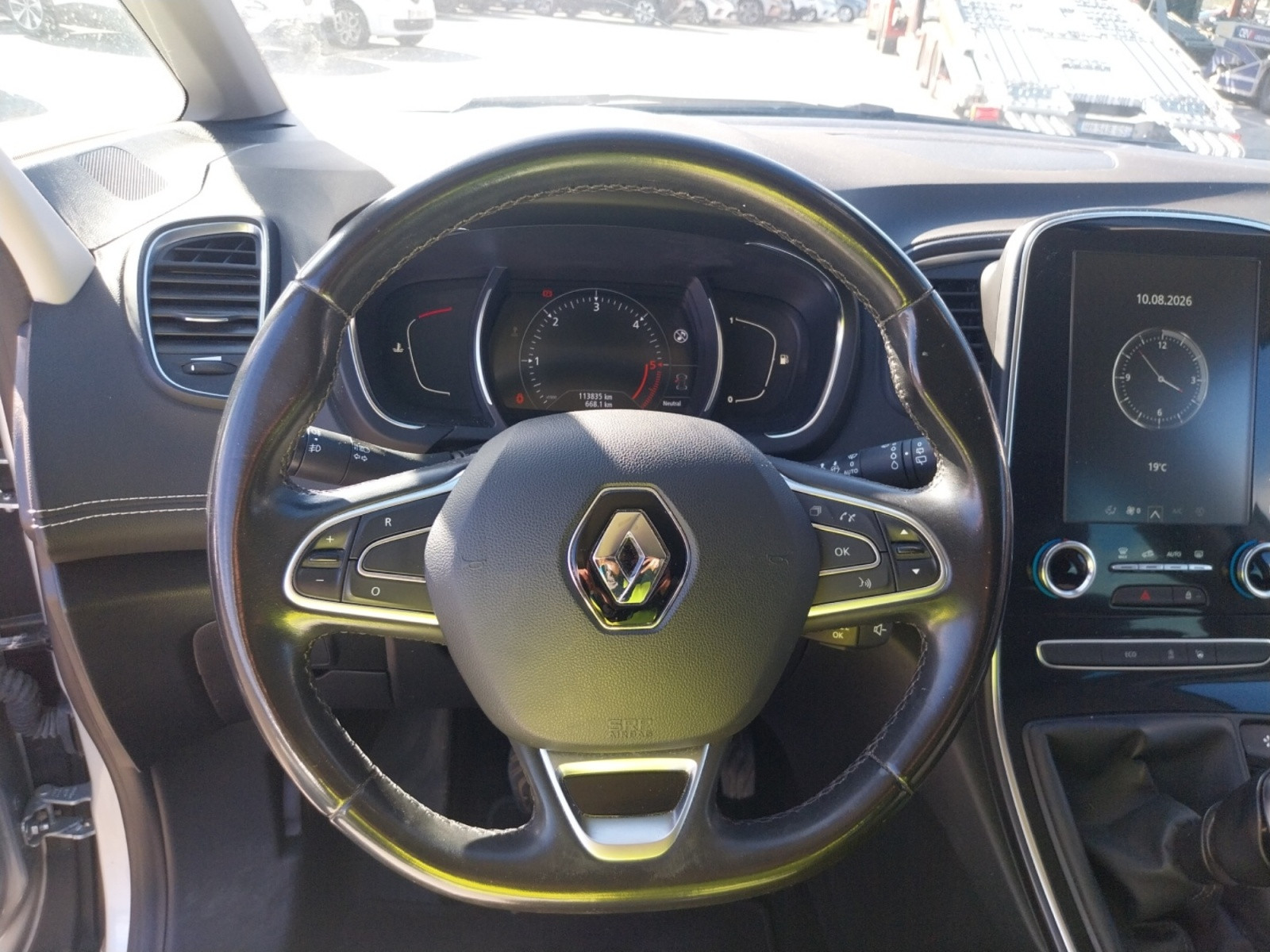 Vente en ligne Renault Scenic 4 Scenic Blue dCi 120 EDC au prix de 13 990 €