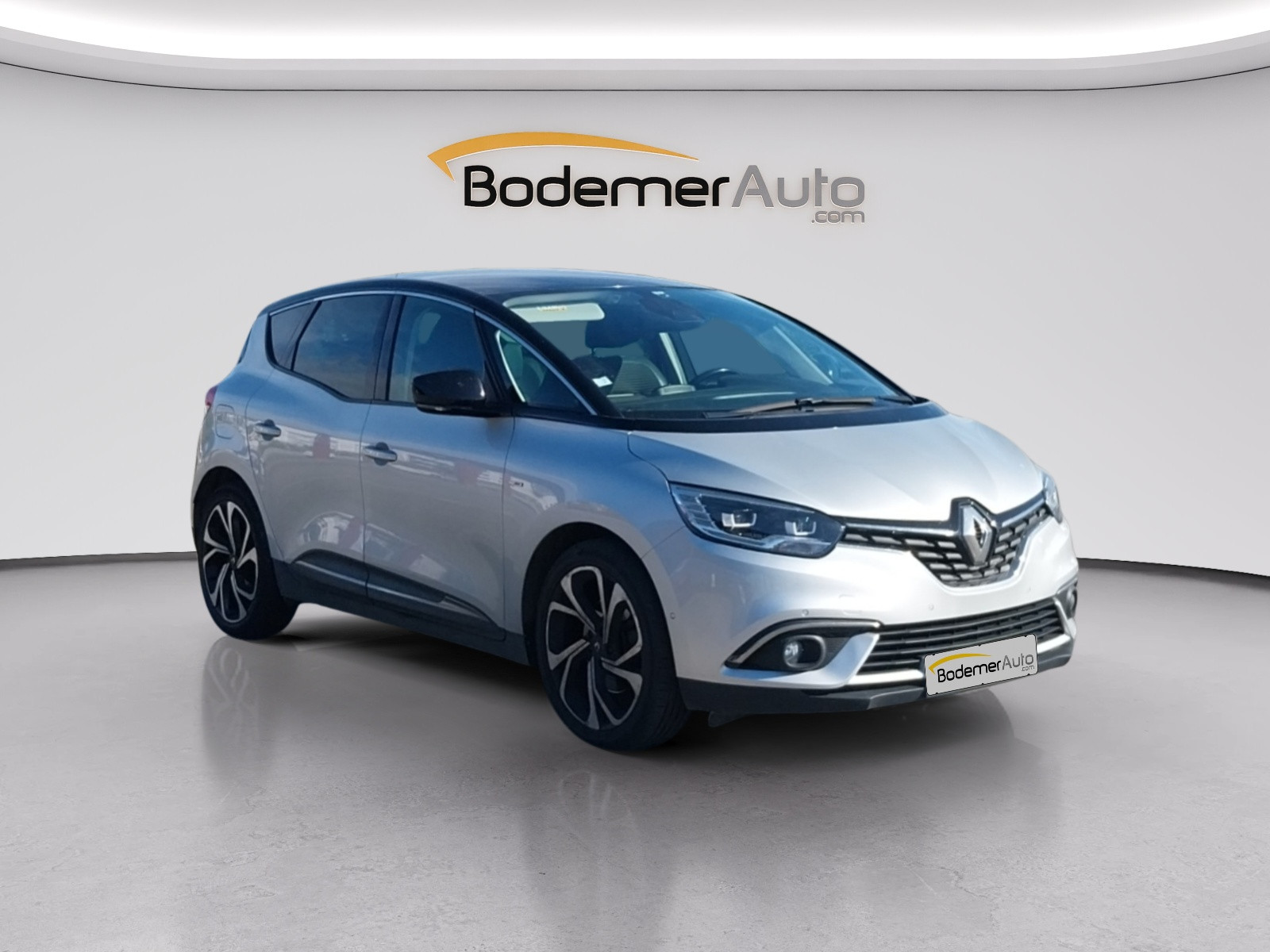 Vente en ligne Renault Scenic 4 Scenic Blue dCi 120 EDC au prix de 13 990 €