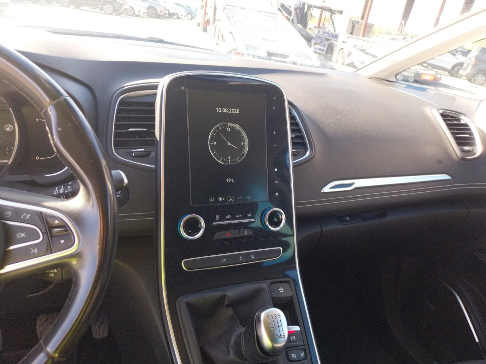 Vente en ligne Renault Scenic 4 Scenic Blue dCi 120 EDC au prix de 13 990 €