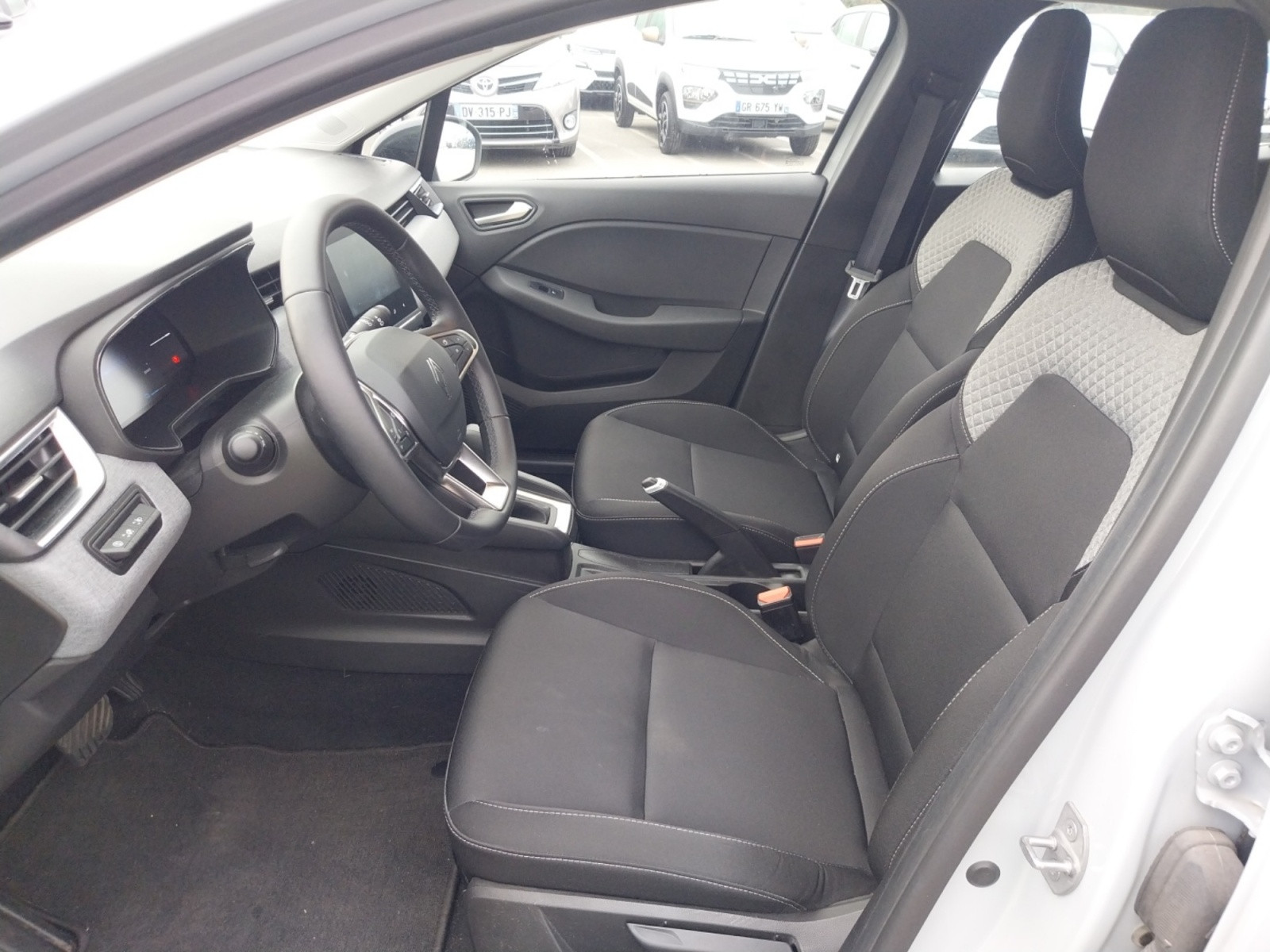 Vente en ligne Renault Clio 5 Clio E-Tech full hybrid 145 ch GSR2 au prix de 19 990 €