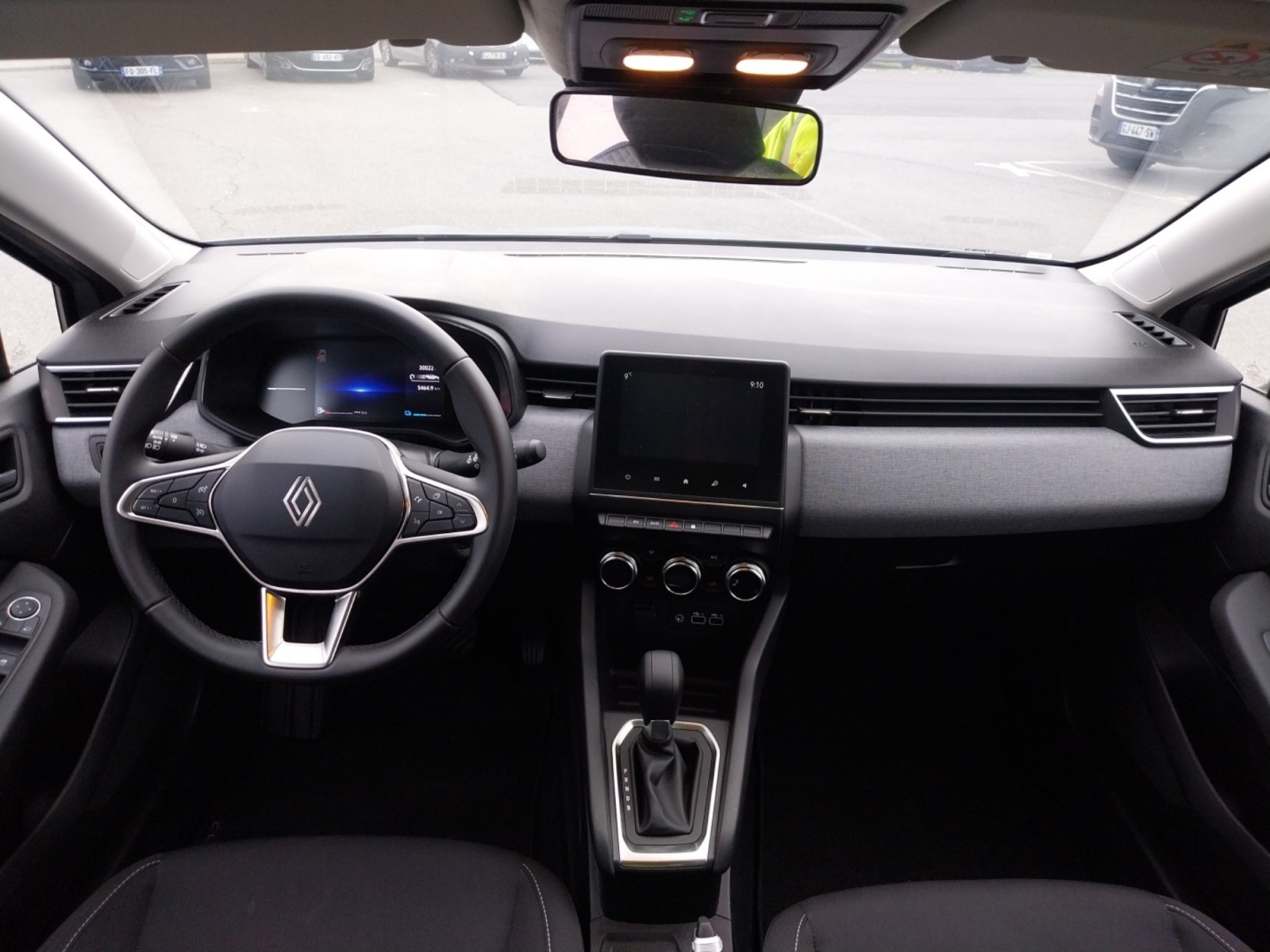 Vente en ligne Renault Clio 5 Clio E-Tech full hybrid 145 ch GSR2 au prix de 19 990 €