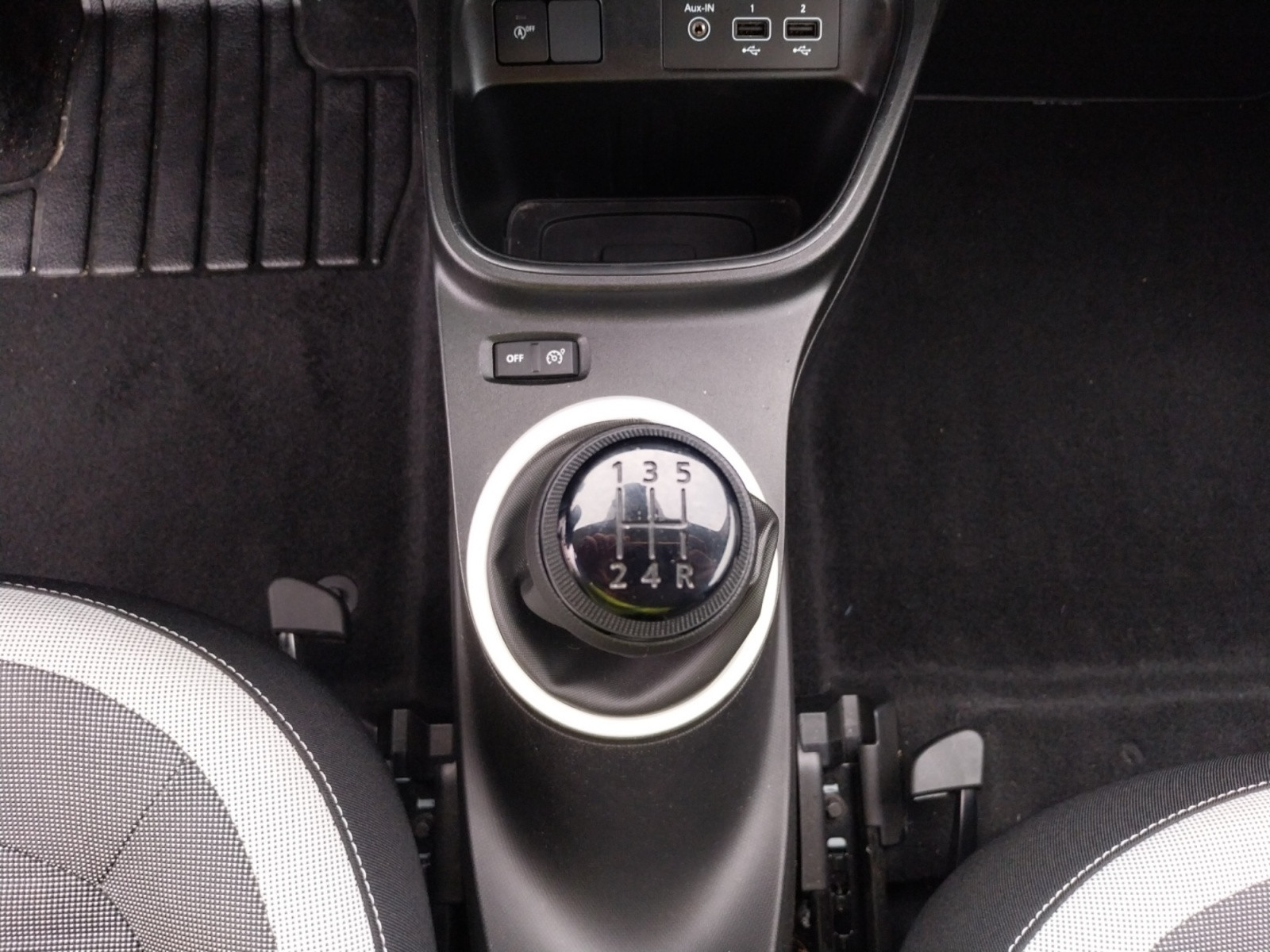 Vente en ligne Renault Twingo 3  SCe 65 au prix de 12 490 €