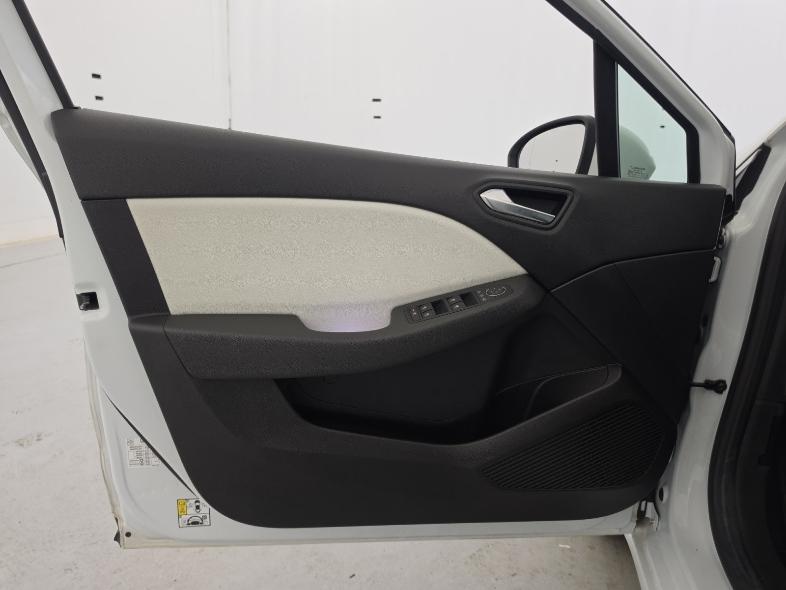Vente en ligne Renault Clio 5 Clio Blue dCi 100 - 21N au prix de 12 990 €