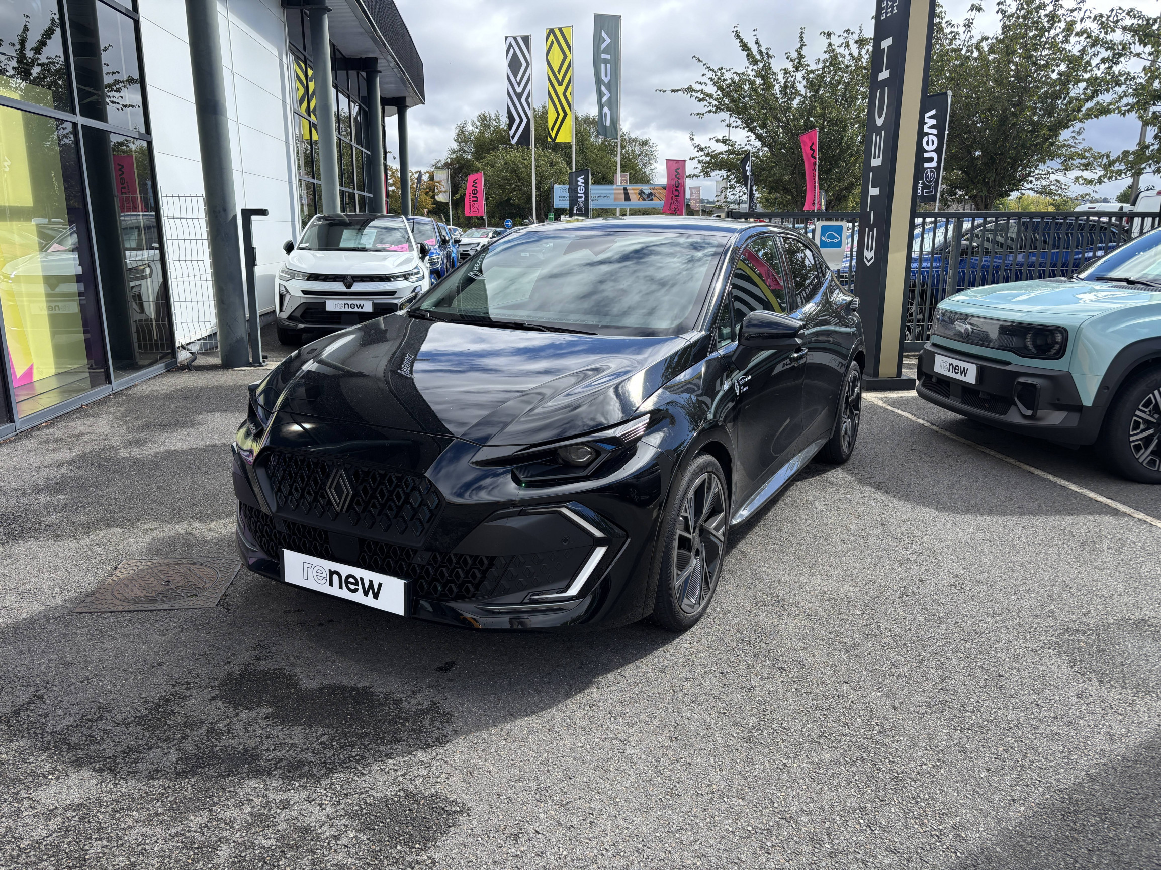 Renault Clio 6 Clio E-Tech full hybrid 160 ch occasion de 2026 en vente à Vire