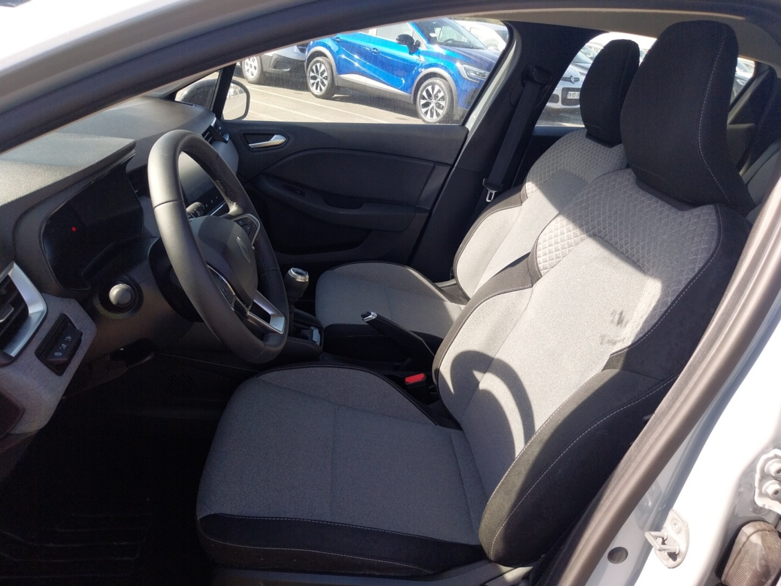 Vente en ligne Renault Clio 5 Clio Blue dCi 100 ch GSR2 au prix de 16 490 €