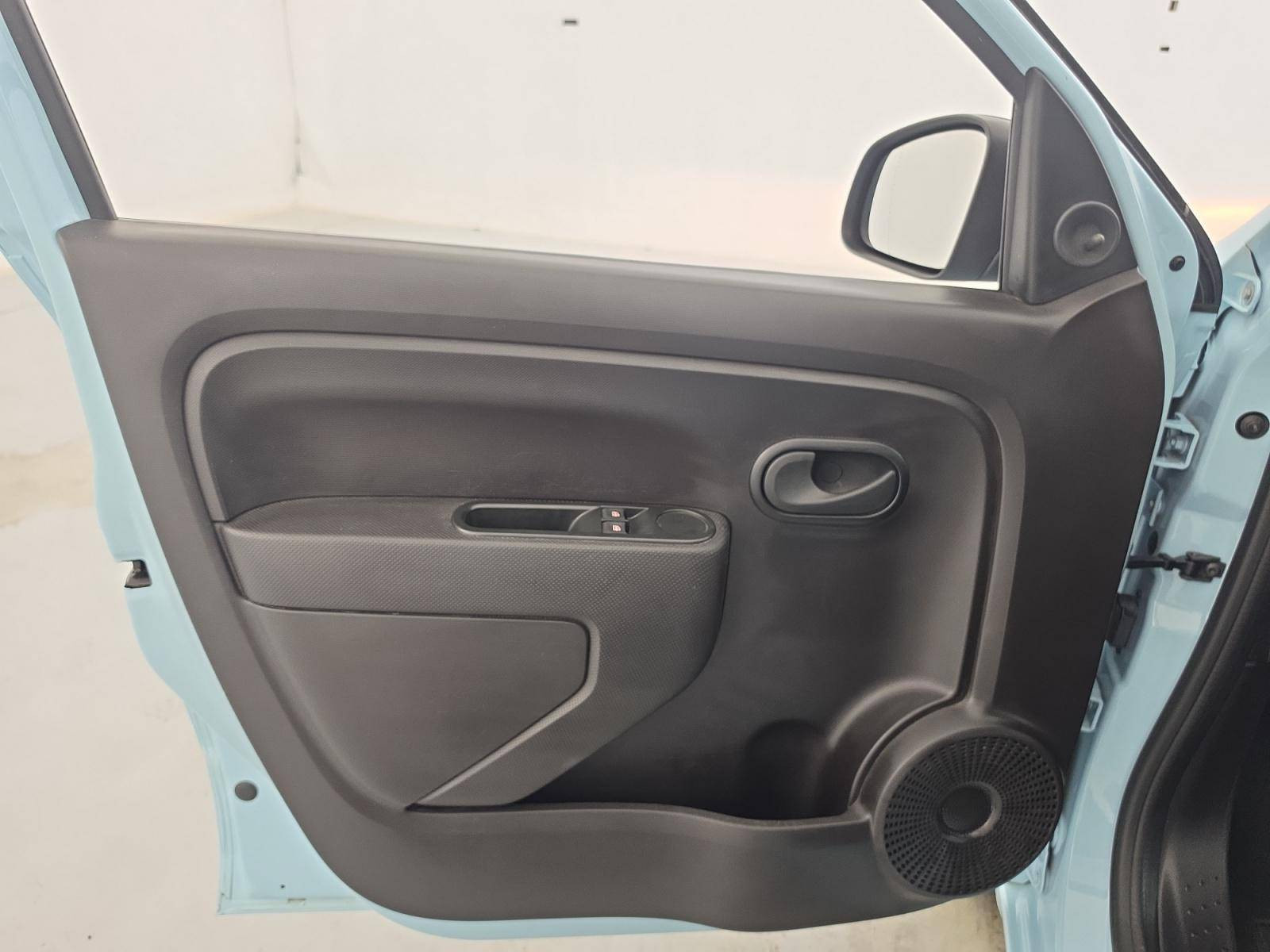 Vente en ligne Renault Twingo Electrique Twingo III E-Tech au prix de 13 490 €