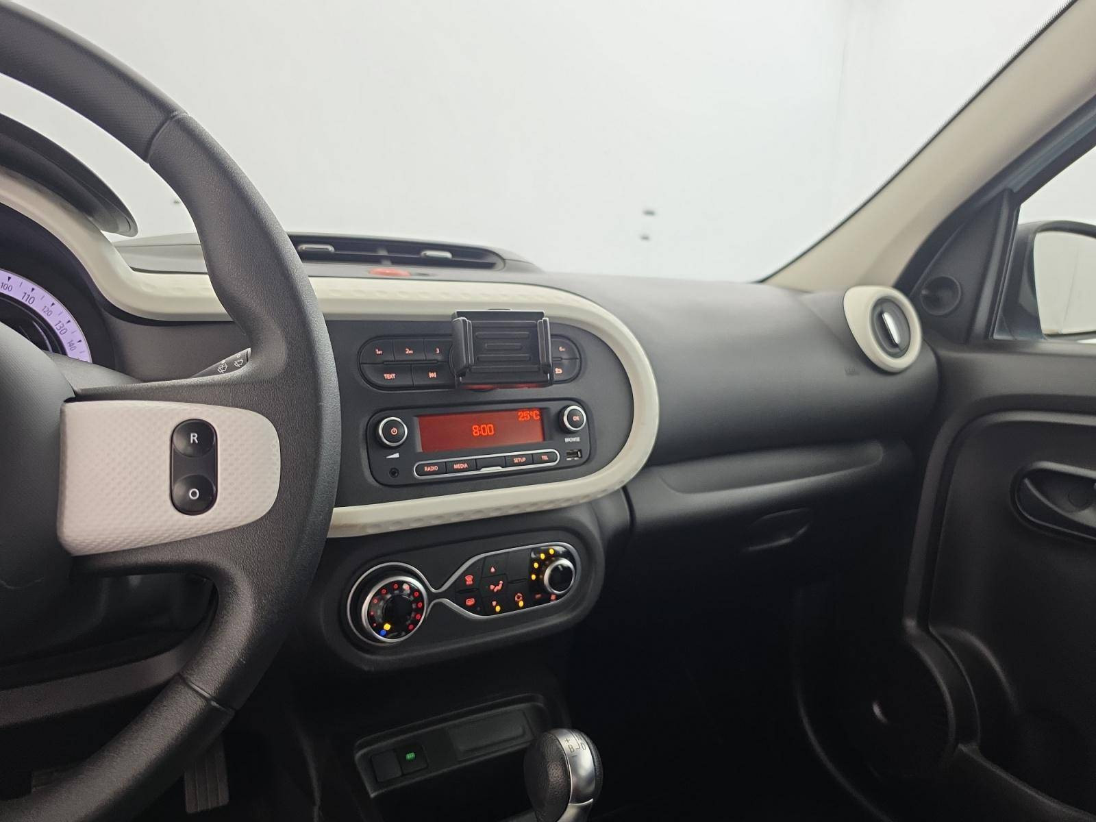Vente en ligne Renault Twingo Electrique Twingo III E-Tech au prix de 13 490 €
