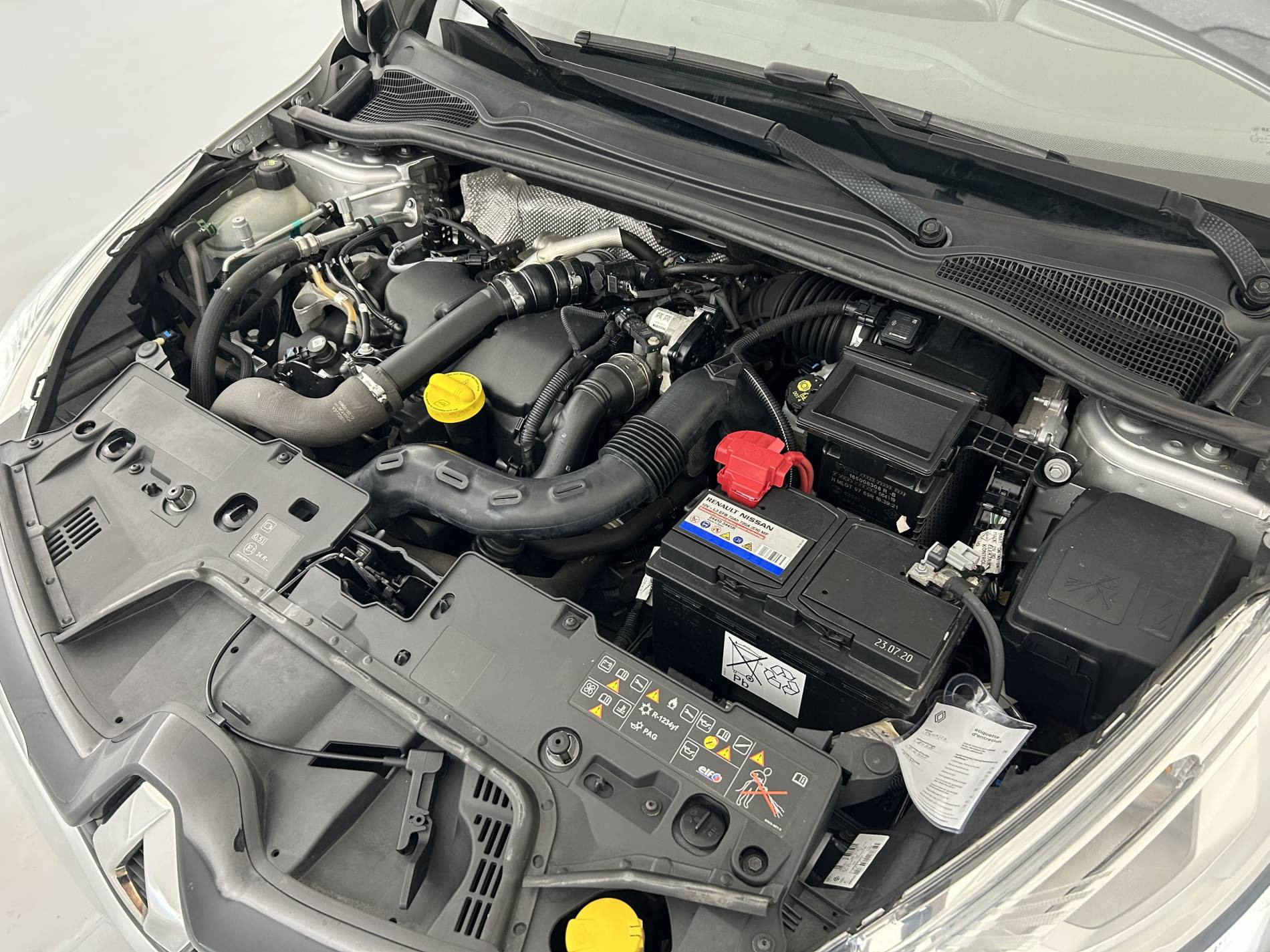 Vente en ligne Renault Clio 4 Clio dCi 90 E6C au prix de 12 790 €