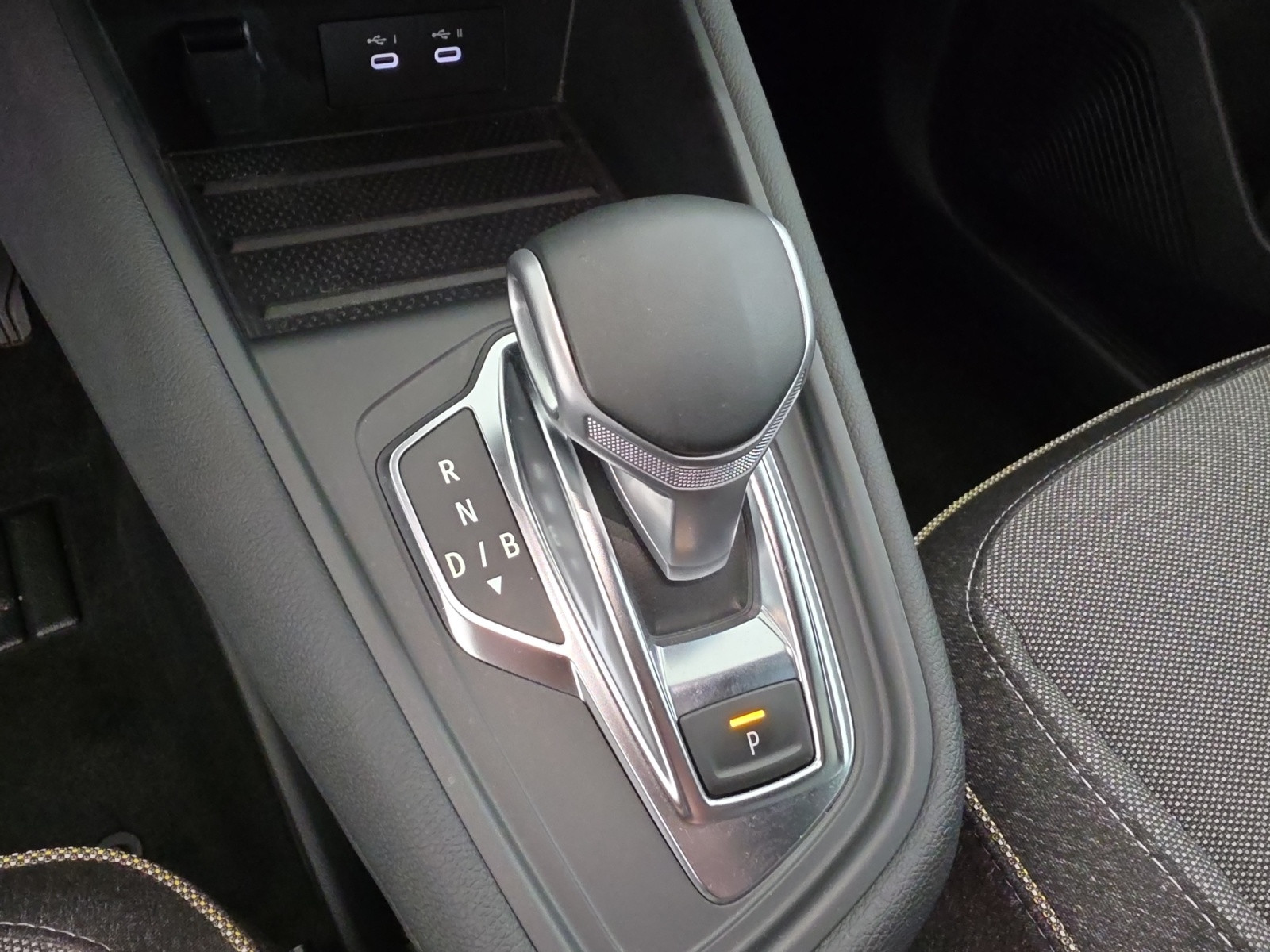 Vente en ligne Renault Symbioz  E-Tech full hybrid 145 au prix de 24 990 €