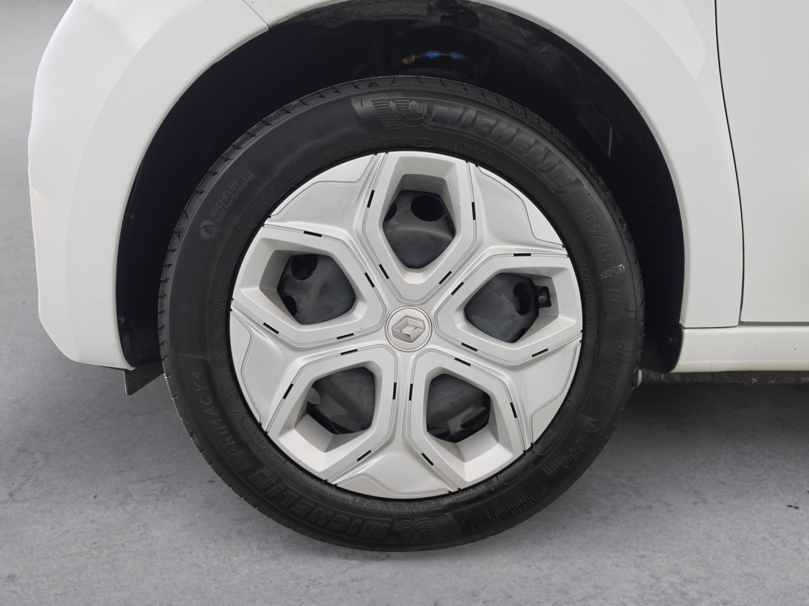 Vente en ligne Renault Twingo 3  SCe 65 - 20 au prix de 10 890 €