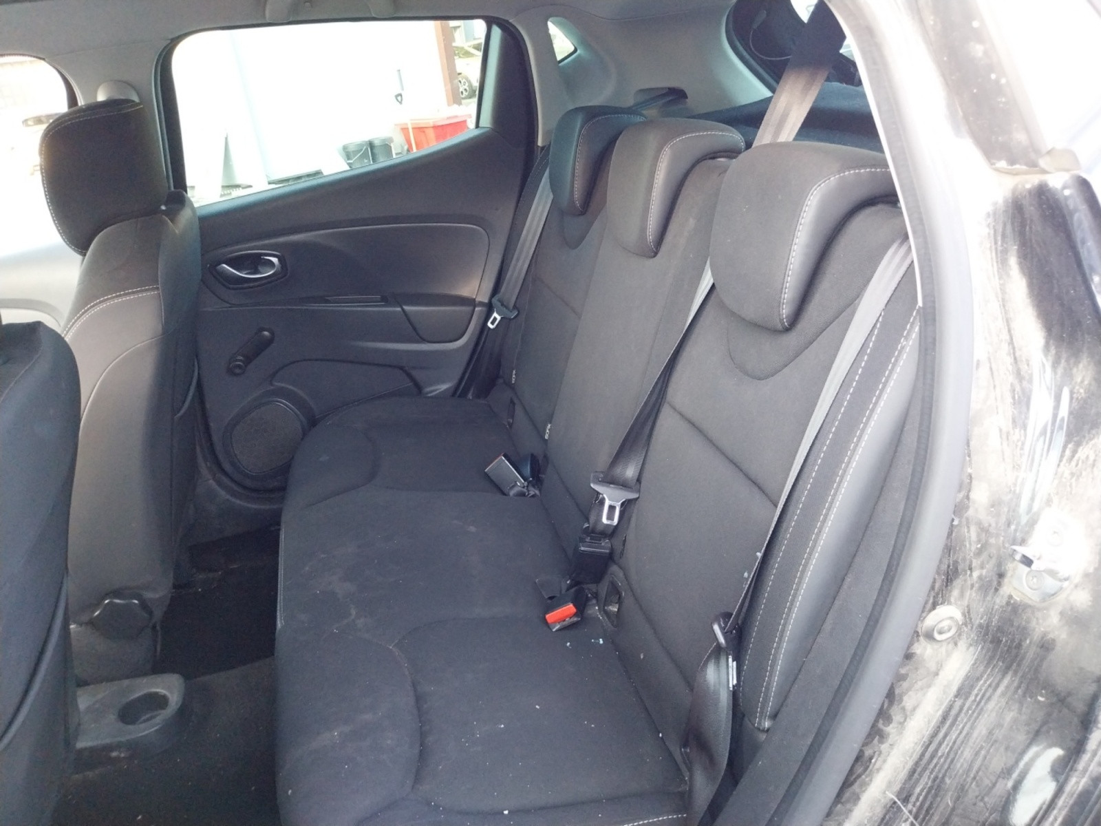 Vente en ligne Renault Clio 4 Clio TCe 90 E6C au prix de 9 990 €