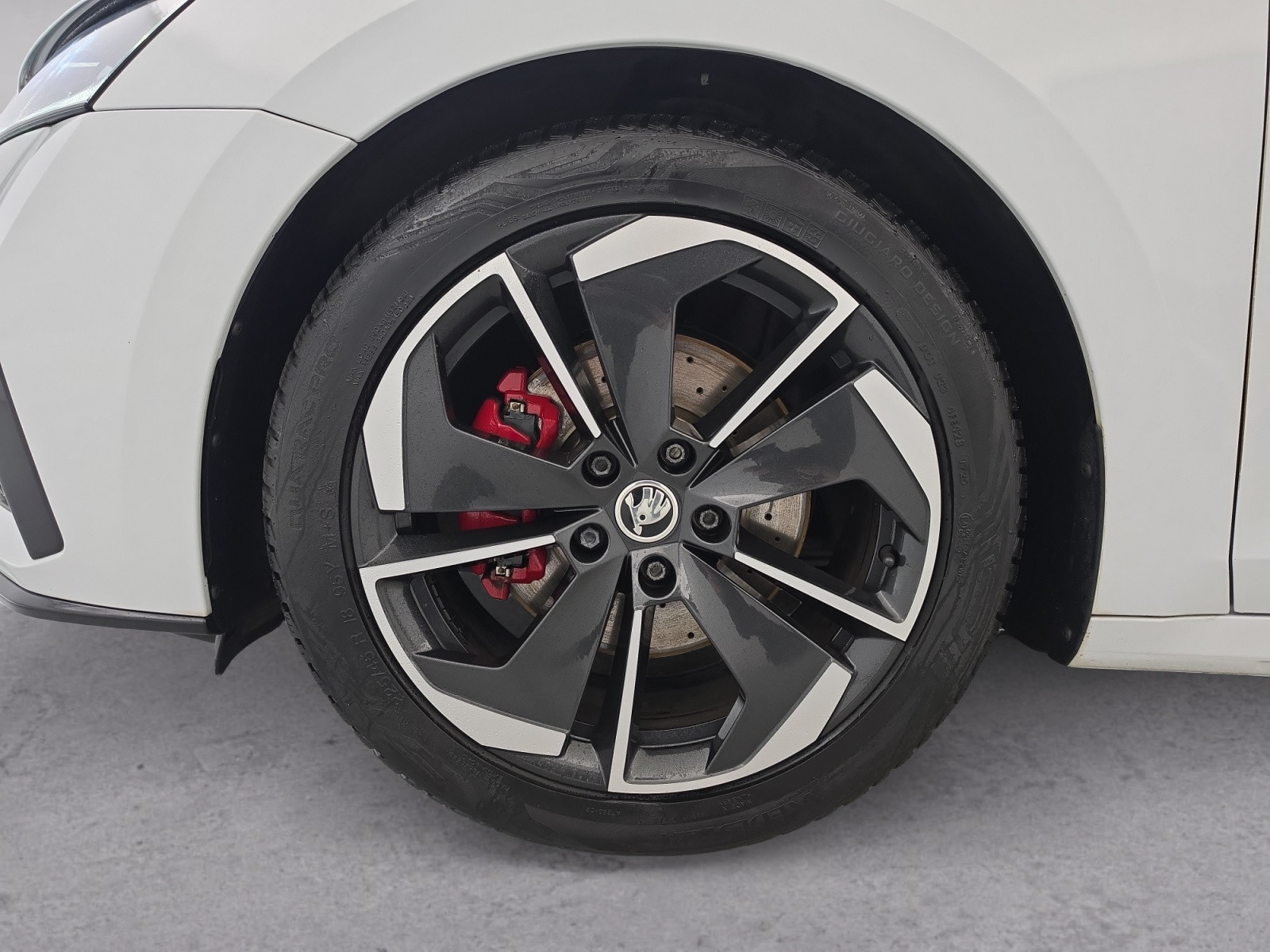 Vente en ligne Skoda Octavia Combi  2.0 TDI 200 ch DSG7 au prix de 26 900 €
