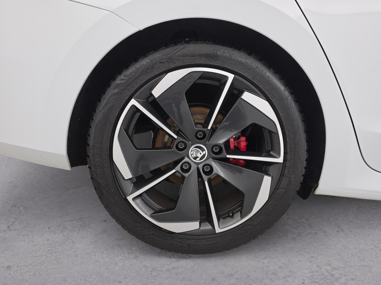 Vente en ligne Skoda Octavia Combi  2.0 TDI 200 ch DSG7 au prix de 26 900 €