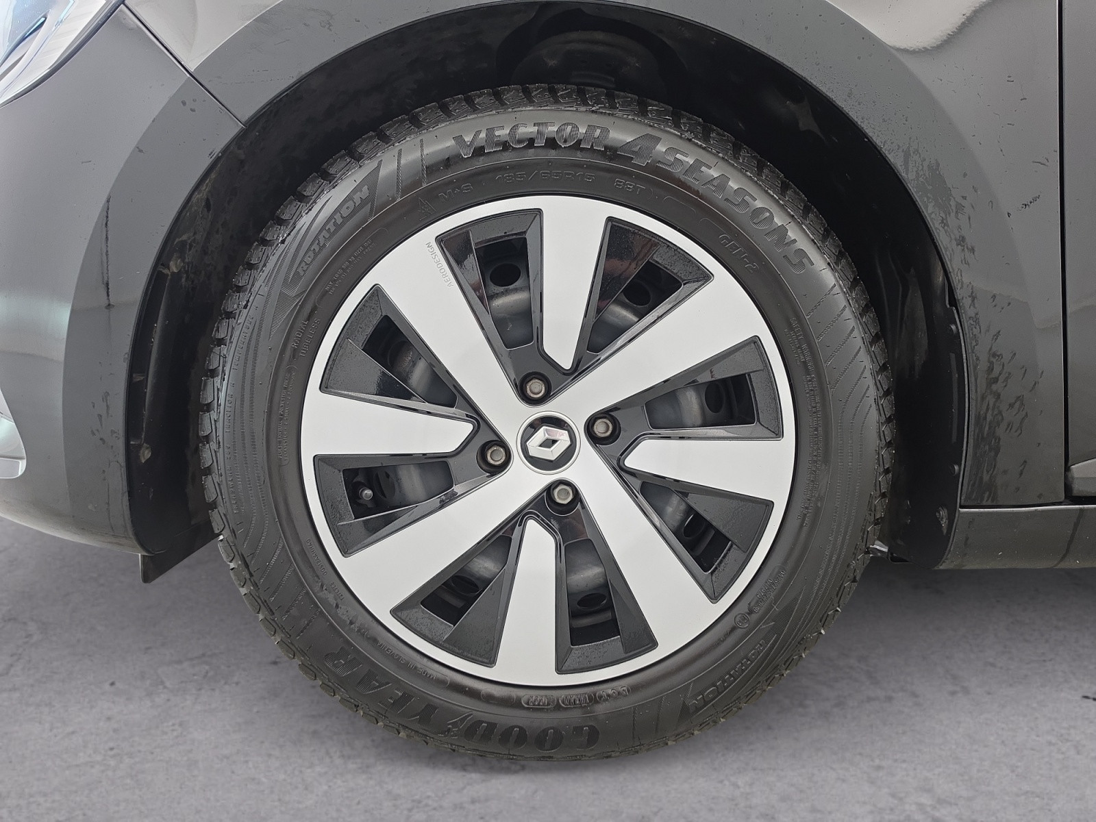 Vente en ligne Renault Clio 5 Clio TCe 90 au prix de 13 990 €