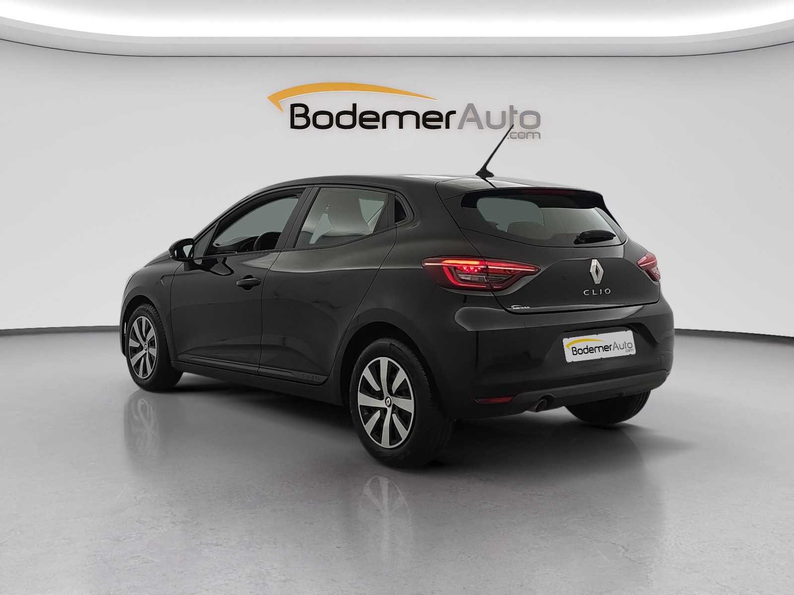 Vente en ligne Renault Clio 5 Clio TCe 90 au prix de 13 990 €