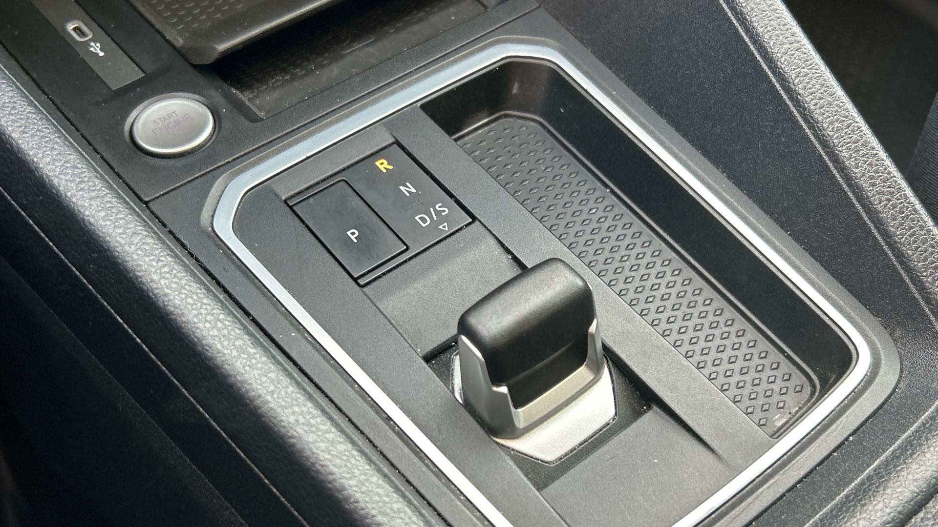 Vente en ligne Ford Transit Connect  L1 2.0 ECOBLUE 122 BVA au prix de 16 990 €