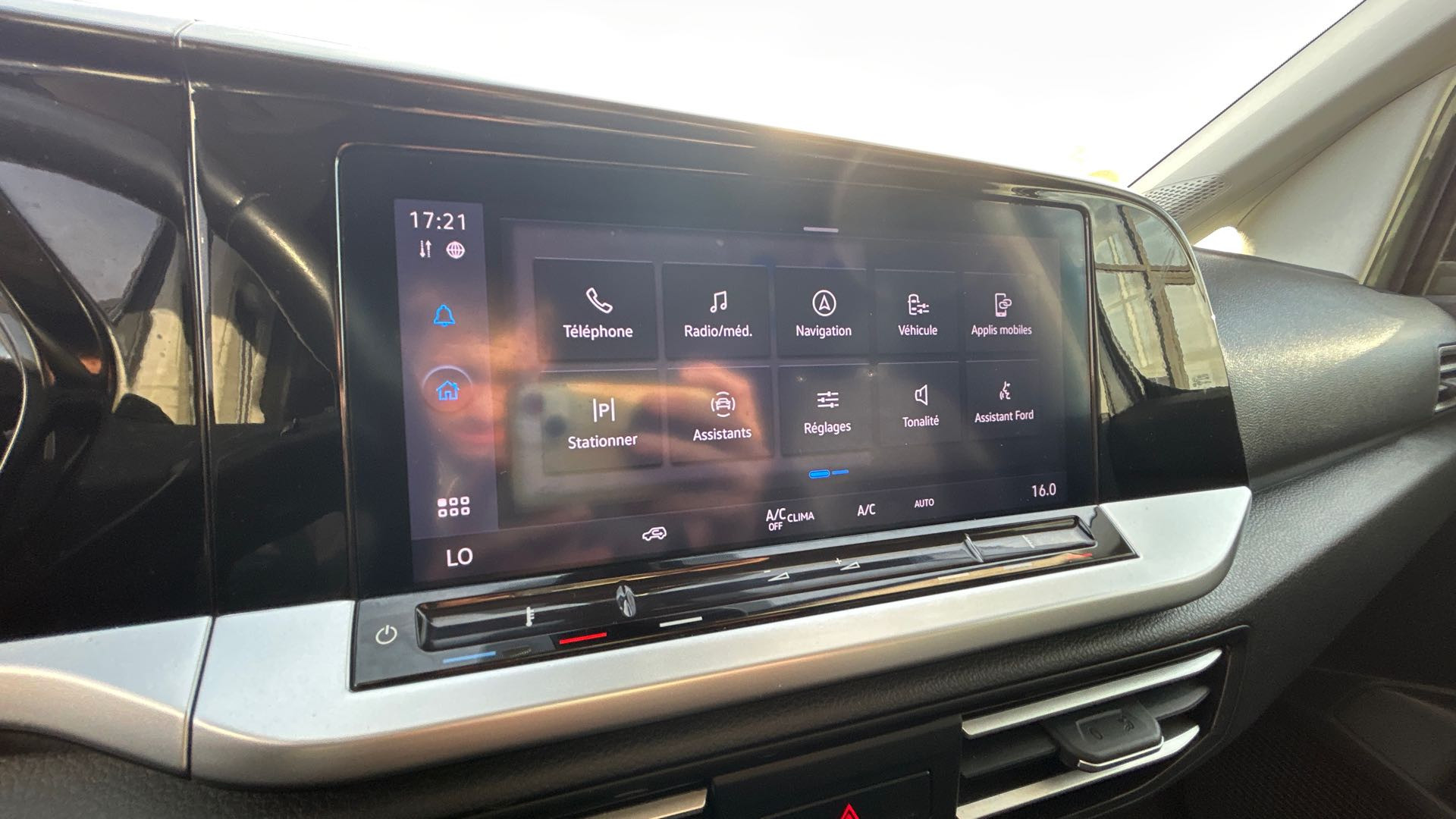Vente en ligne Ford Transit Connect  L1 2.0 ECOBLUE 122 BVA au prix de 16 990 €