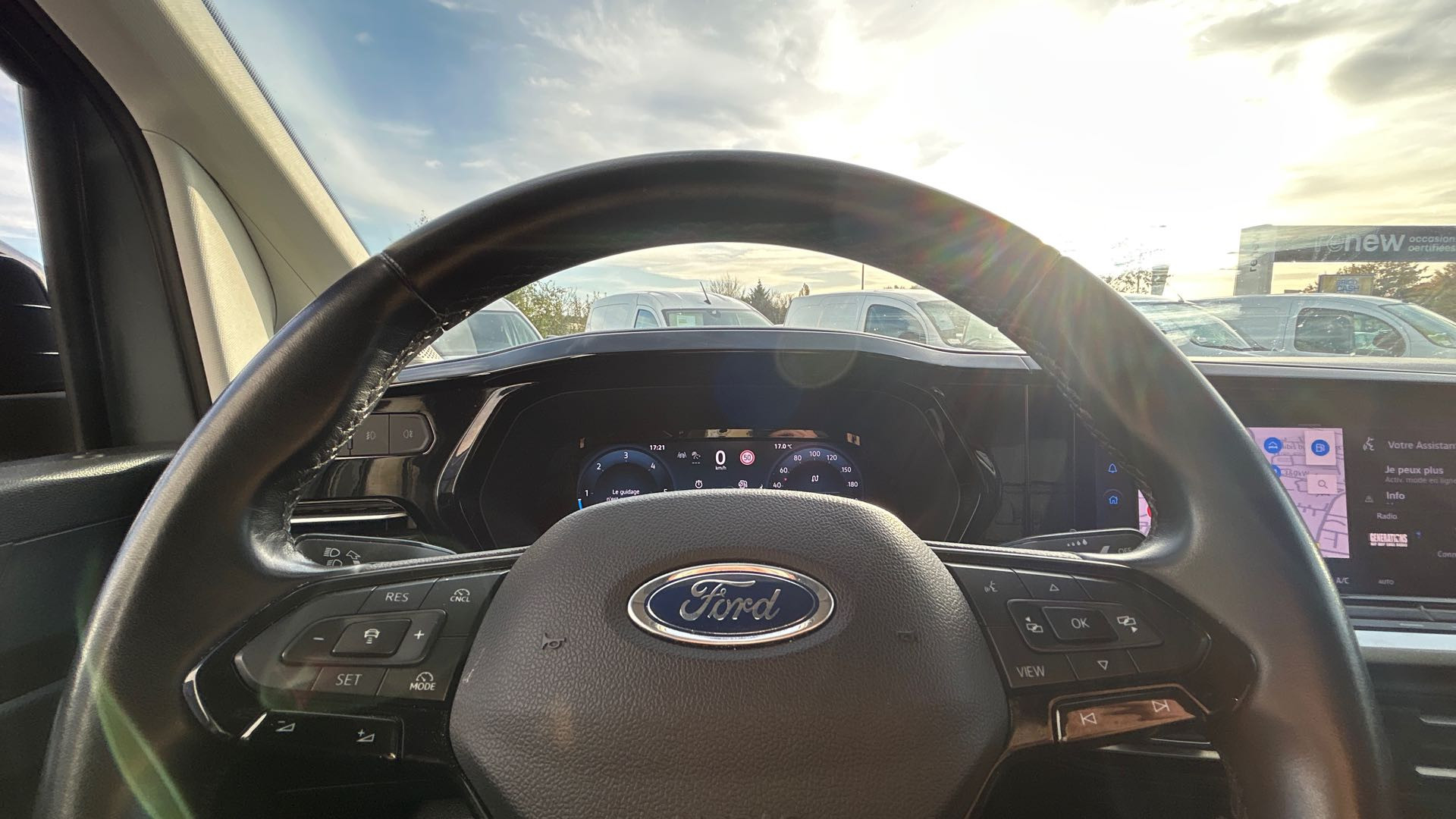 Vente en ligne Ford Transit Connect  L1 2.0 ECOBLUE 122 BVA au prix de 16 990 €