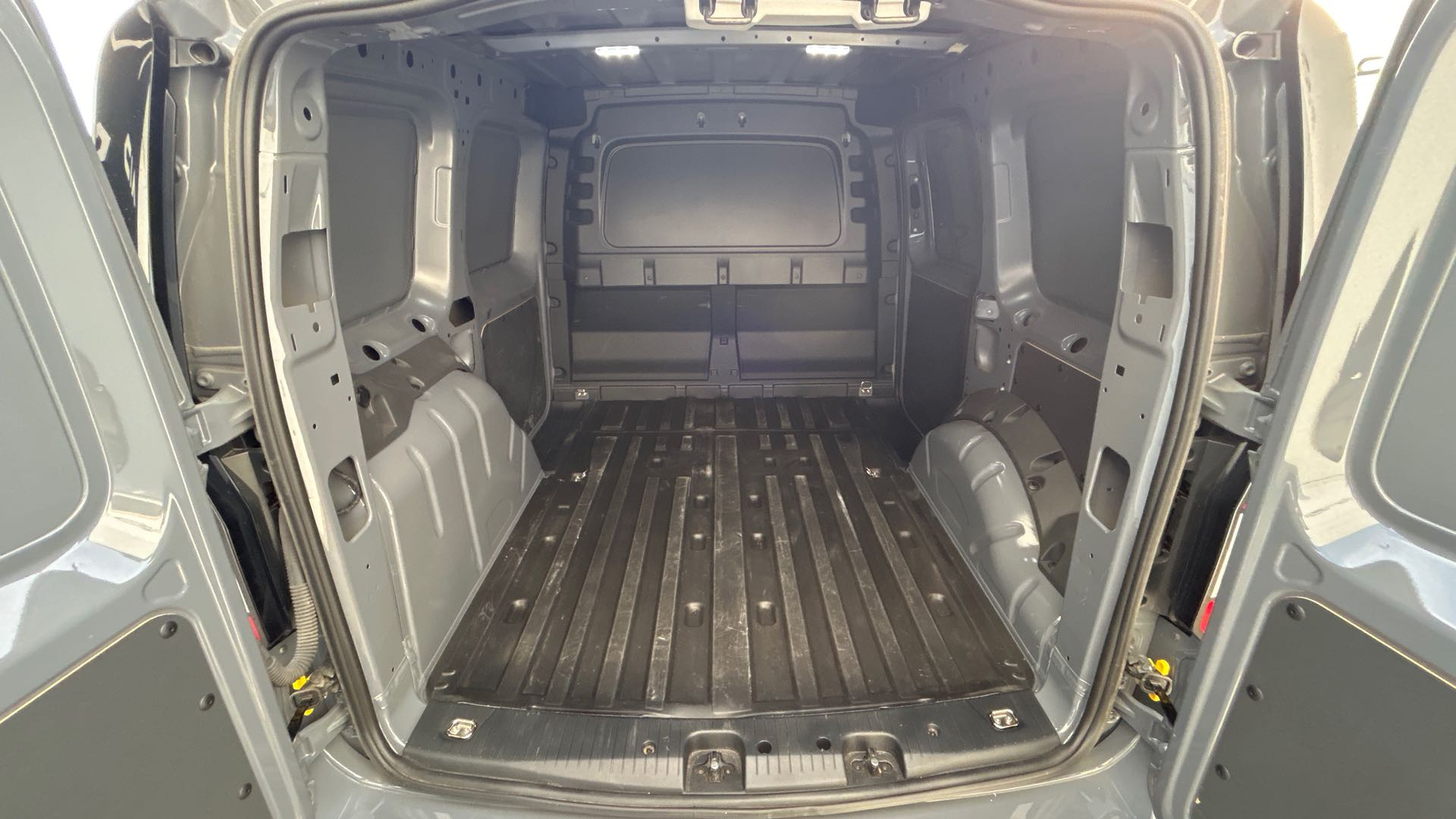 Vente en ligne Ford Transit Connect  L1 2.0 ECOBLUE 122 BVA au prix de 16 990 €
