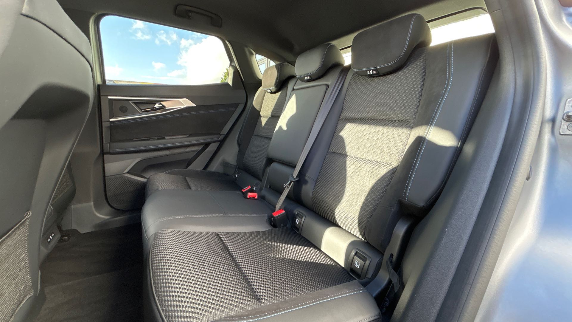 Vente en ligne Renault Austral  full hybrid E-Tech 200 ch au prix de 32 990 €