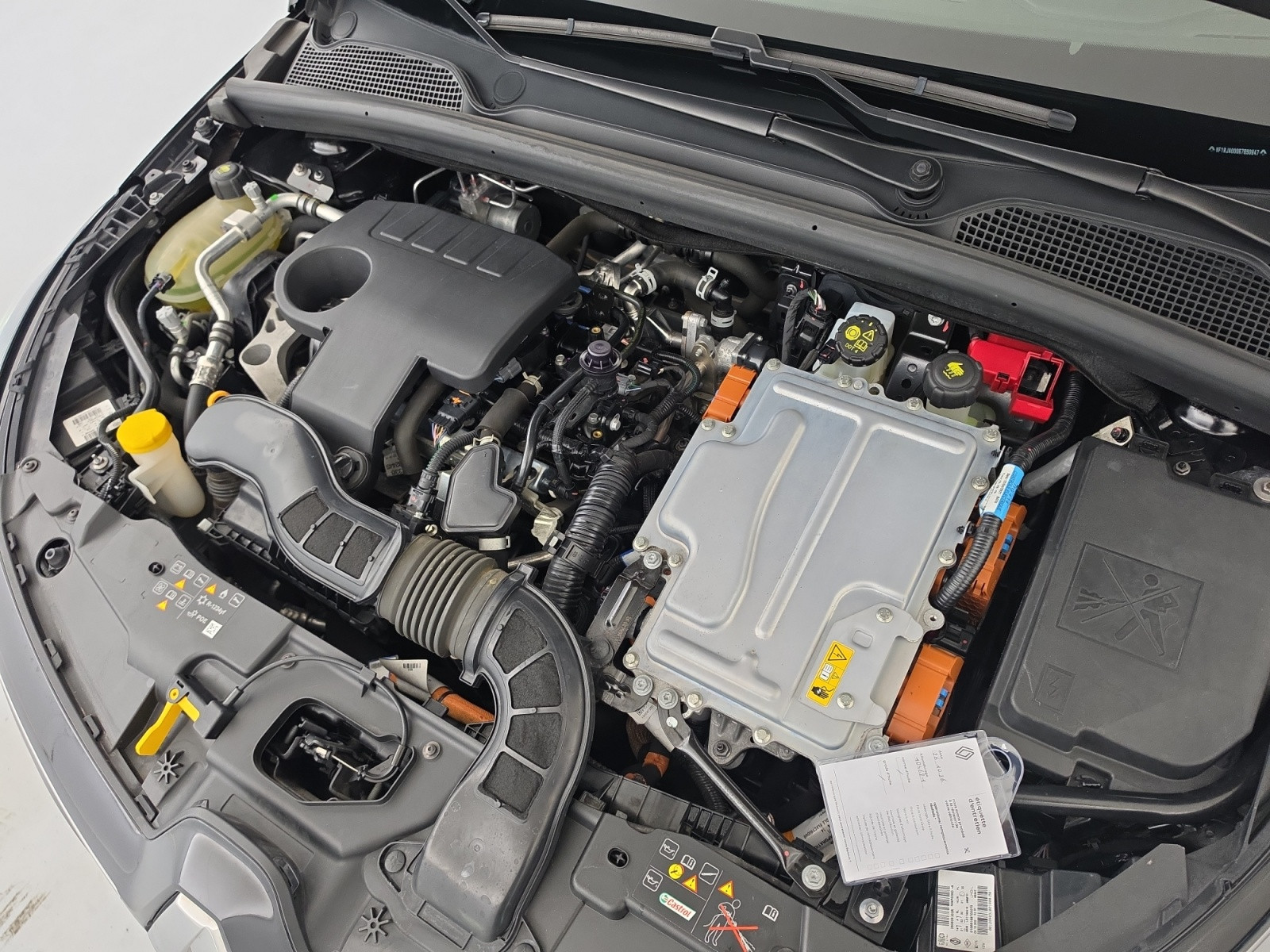 Vente en ligne Renault Clio 5 Clio E-Tech 140 - 21N au prix de 13 990 €