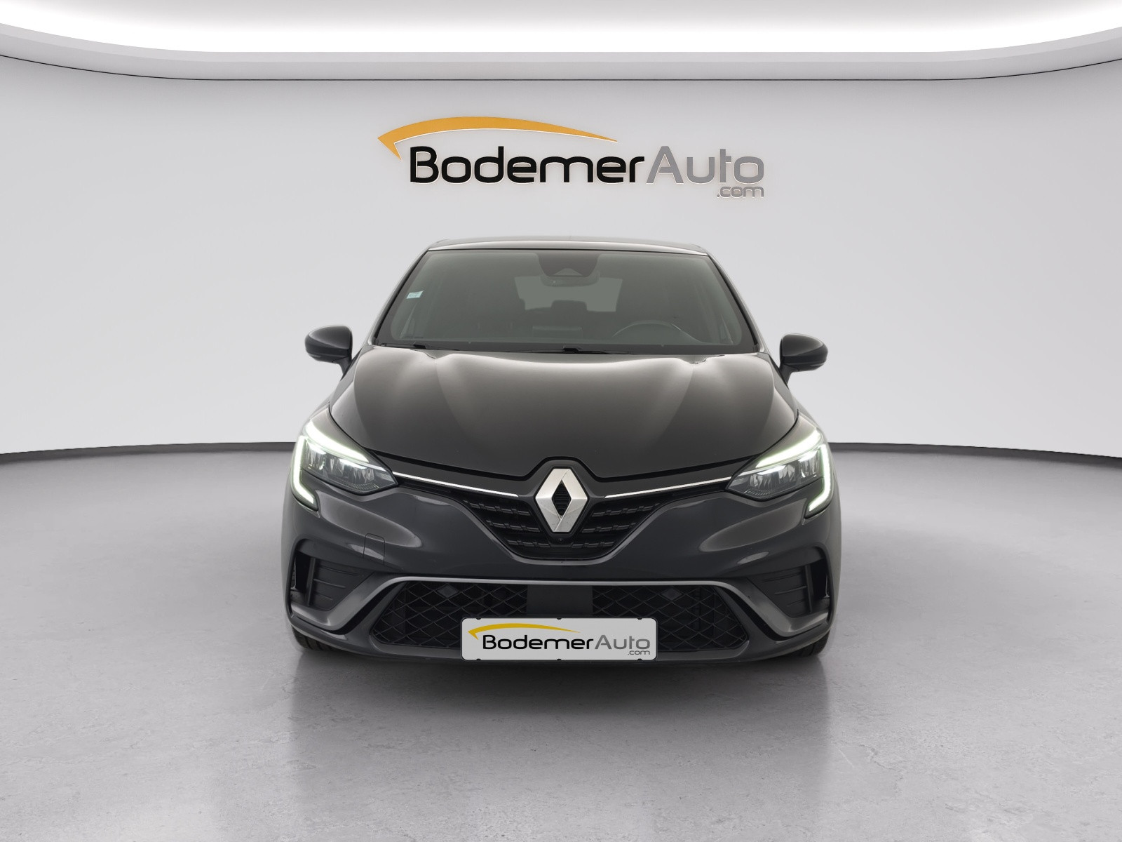 Vente en ligne Renault Clio 5 Clio E-Tech 140 - 21N au prix de 13 990 €