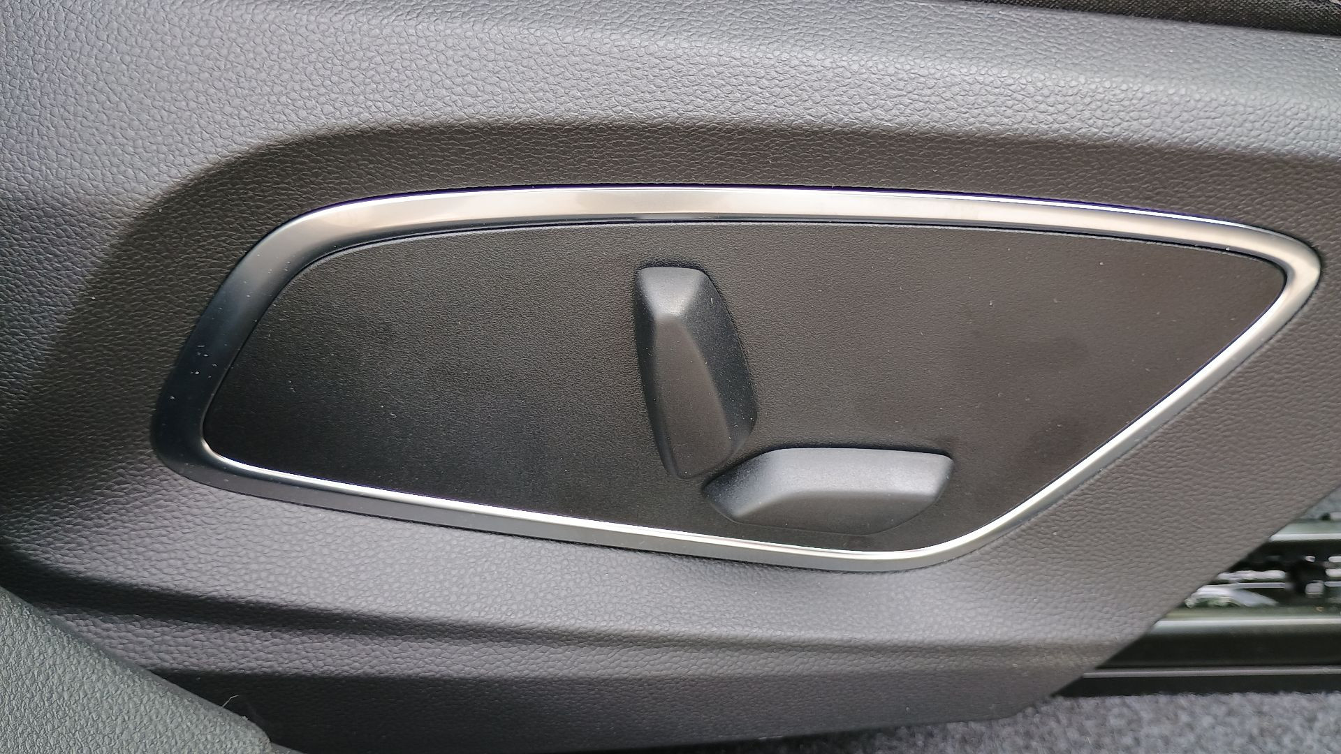 Vente en ligne Renault Scenic E-Tech Scenic E-Tech électrique 220 ch grande autonomie au prix de 50 780 €