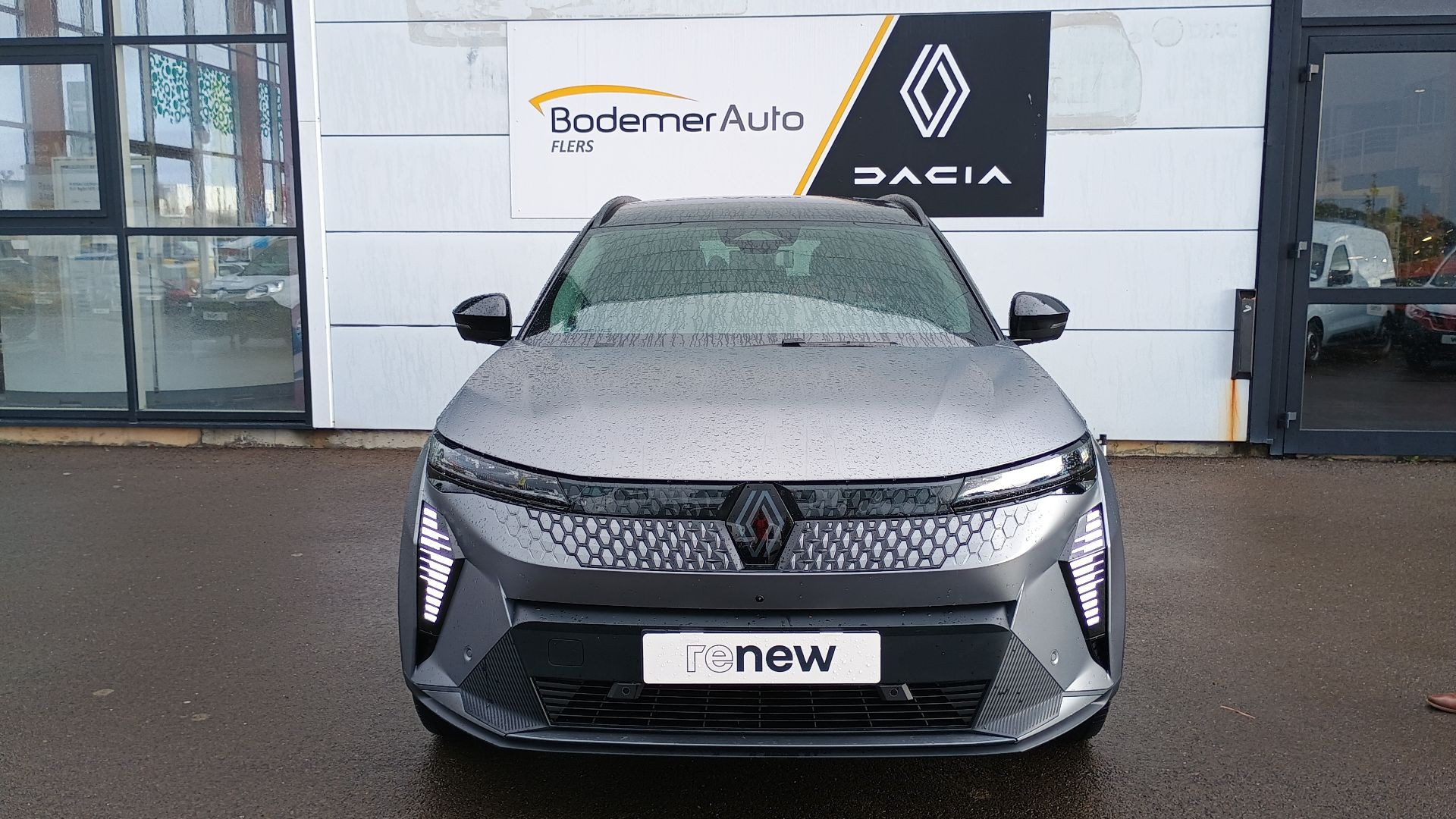 Vente en ligne Renault Scenic E-Tech Scenic E-Tech électrique 220 ch grande autonomie au prix de 50 780 €