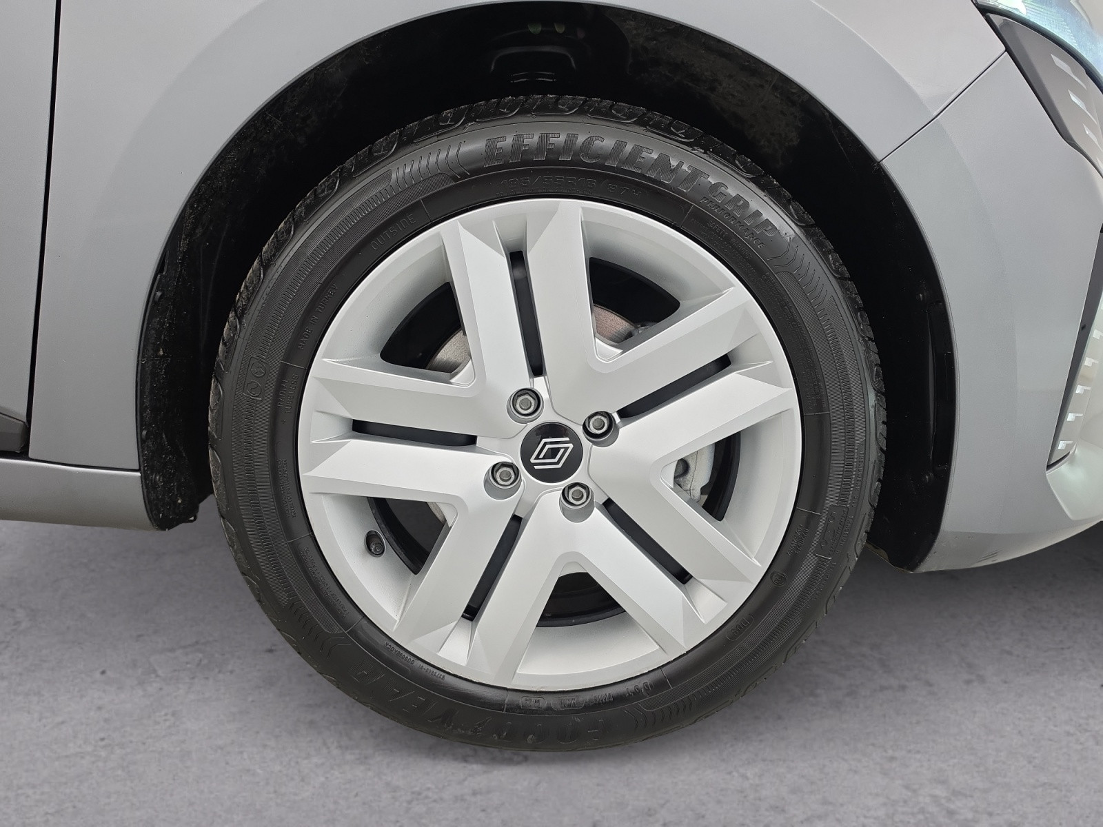 Vente en ligne Renault Clio 5 Clio Blue dCi 100 ch GSR2 au prix de 16 990 €