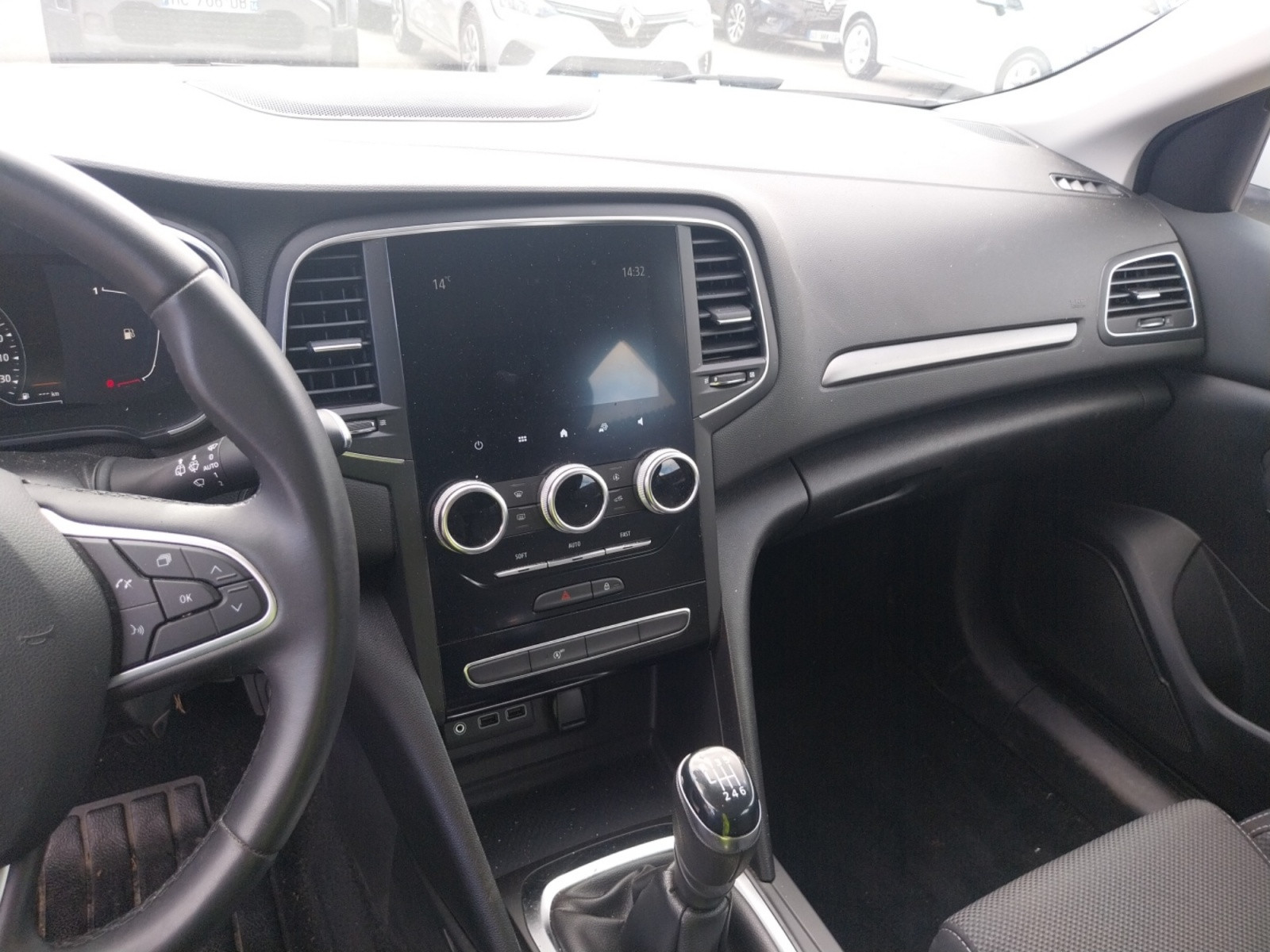 Vente en ligne Renault Megane 4  Blue dCi 115 au prix de 15 490 €