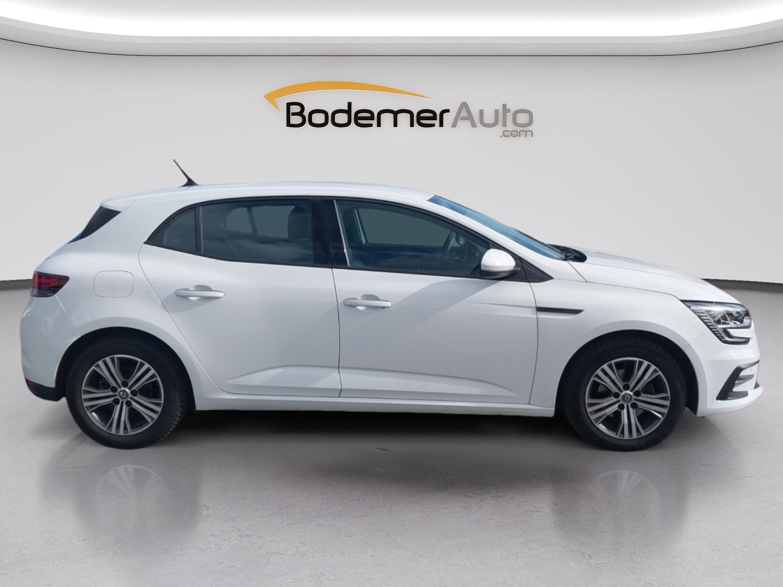 Vente en ligne Renault Megane 4  Blue dCi 115 au prix de 15 490 €