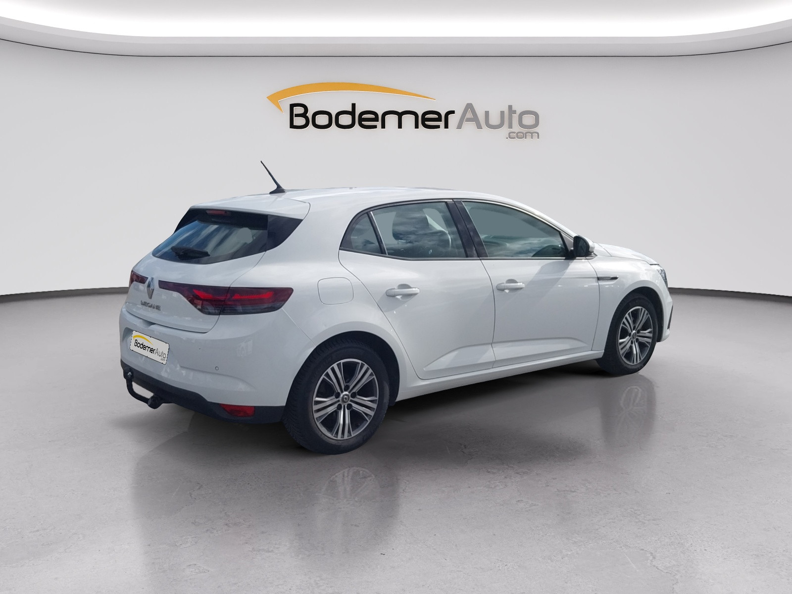 Vente en ligne Renault Megane 4  Blue dCi 115 au prix de 15 490 €