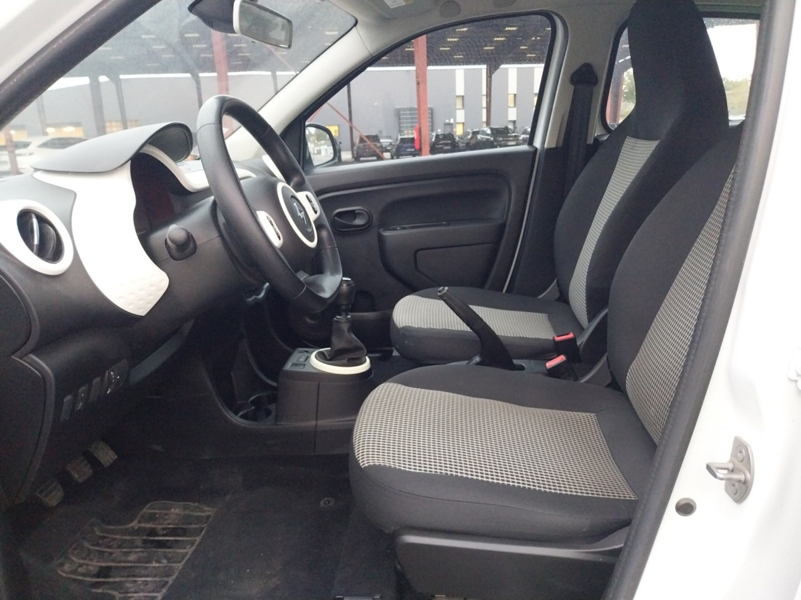Vente en ligne Renault Twingo 3  SCe 65 - 20 au prix de 9 980 €