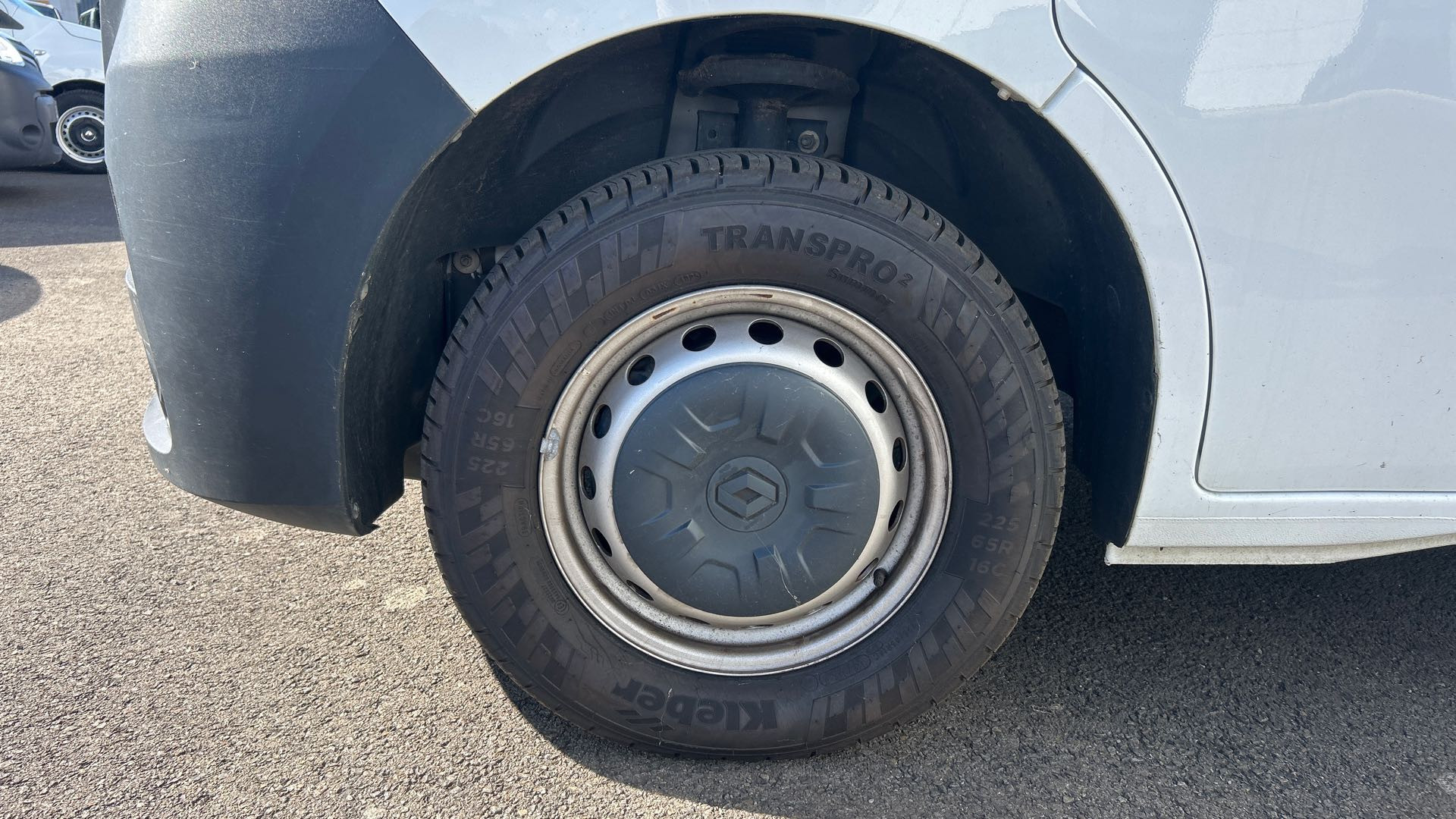 Vente en ligne Renault Master Fourgon MASTER FGN TRAC F3500 L2H2 BLUE DCI 135 au prix de 20 990 €