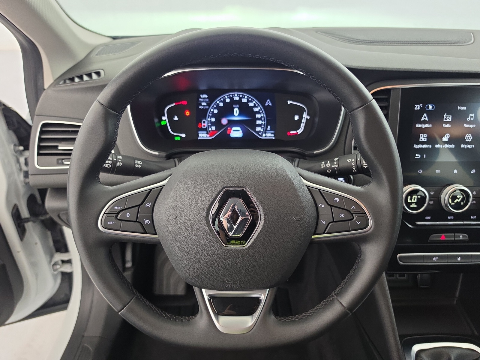 Vente en ligne Renault Megane 4 Mégane IV Berline Blue dCi 115 au prix de 13 290 €