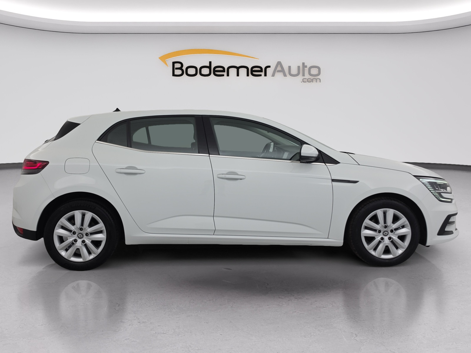 Vente en ligne Renault Megane 4 Mégane IV Berline Blue dCi 115 au prix de 13 290 €