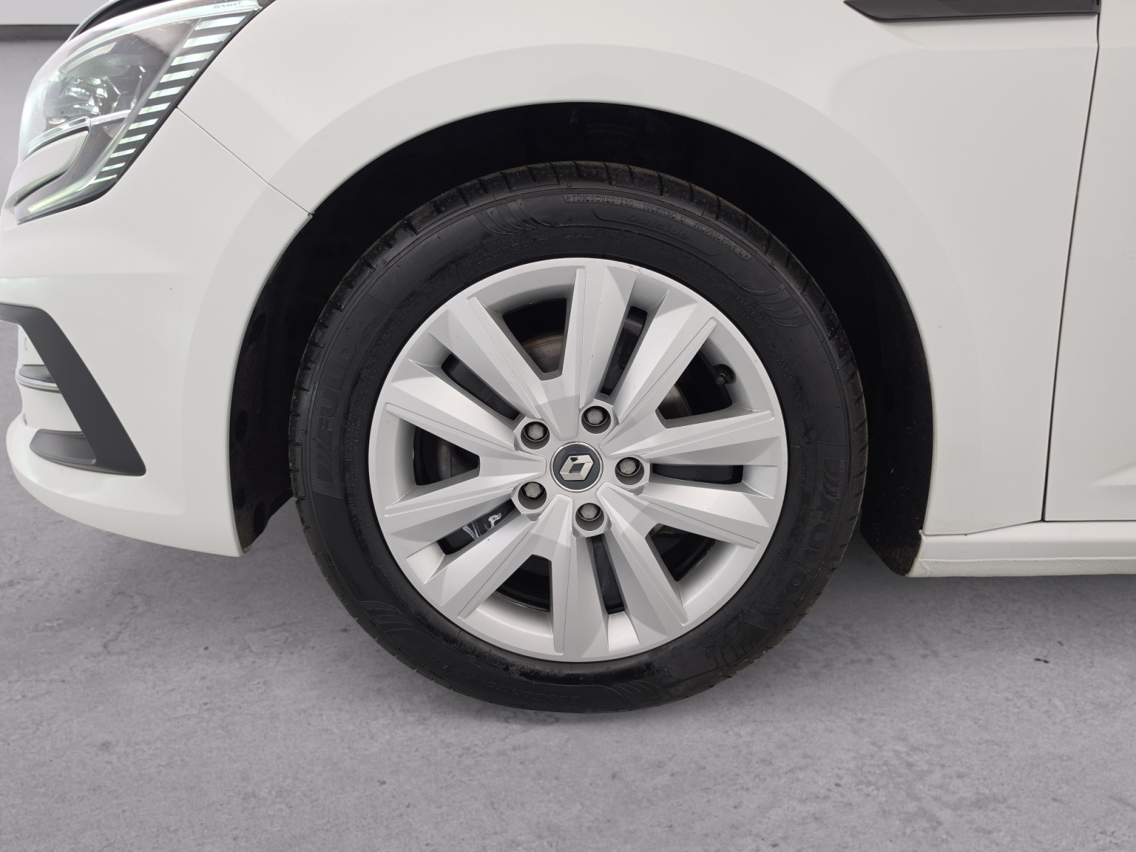Vente en ligne Renault Megane 4 Mégane IV Berline Blue dCi 115 au prix de 13 290 €