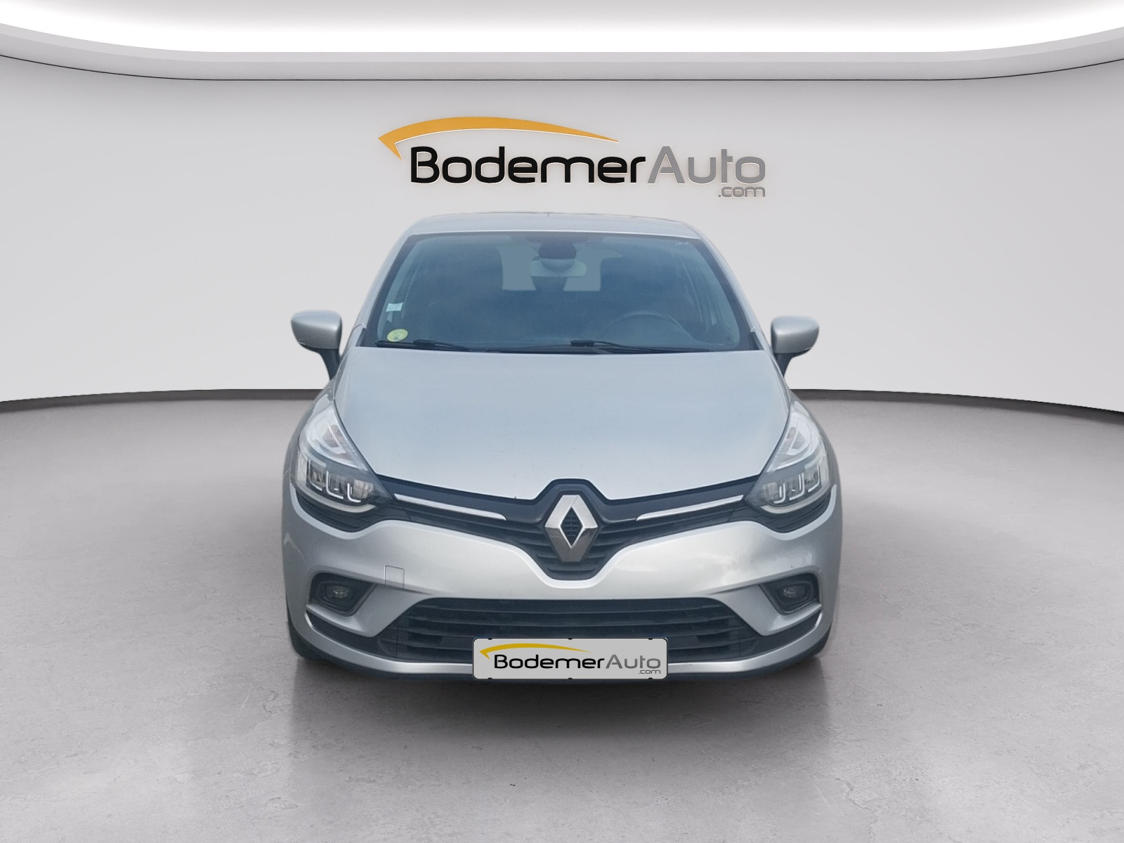 Vente en ligne Renault Clio 4 Clio dCi 110 Energy au prix de 10 990 €