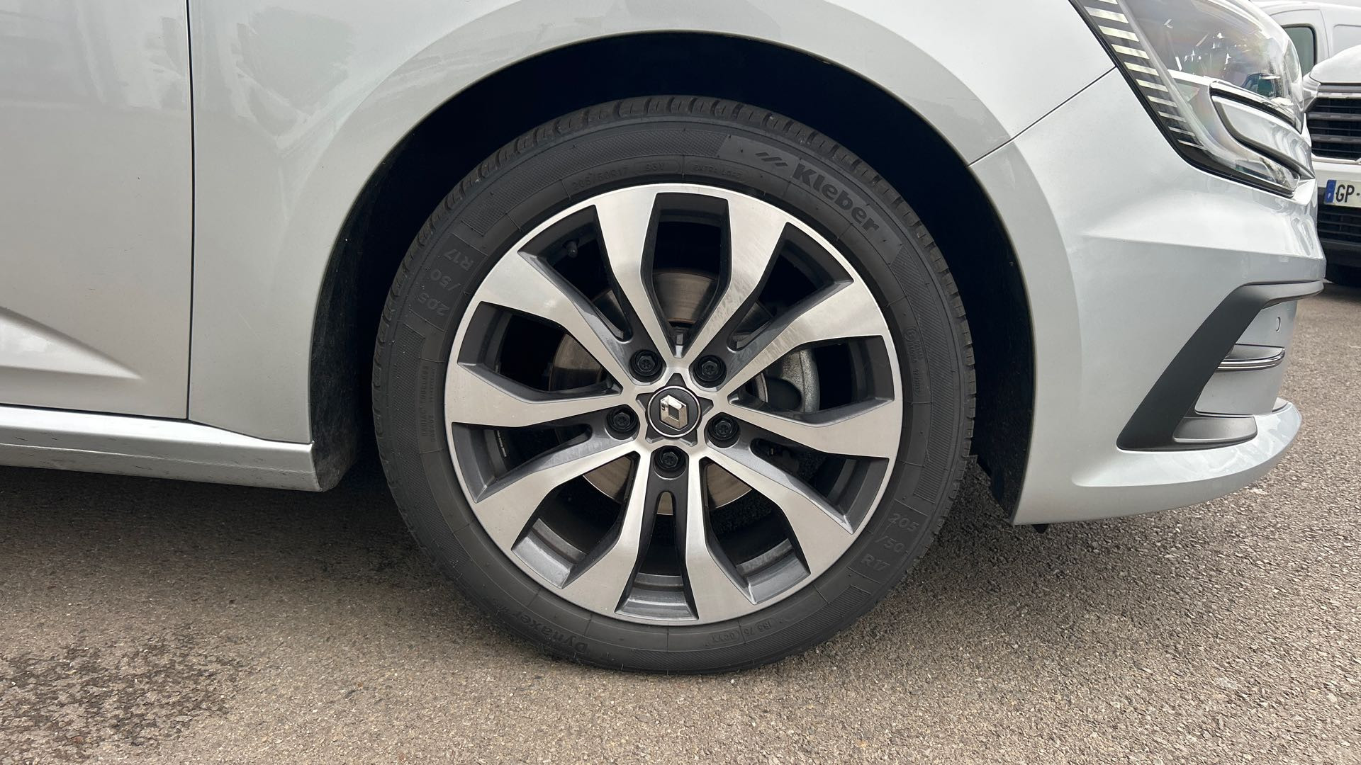 Vente en ligne Renault Megane 4  Blue dCi 115 EDC au prix de 16 490 €
