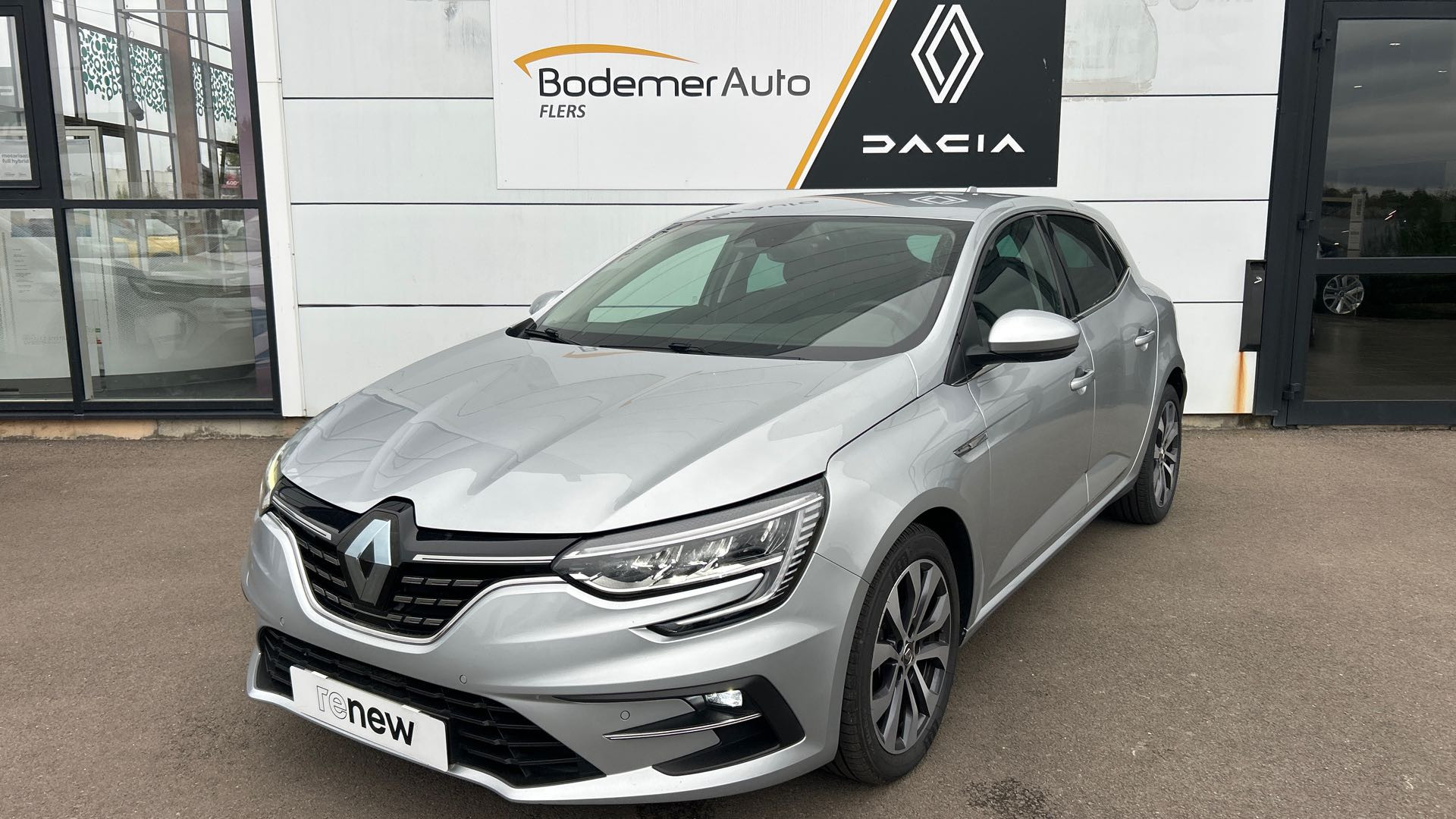 Renault Megane 4  Blue dCi 115 EDC occasion de 2023 en vente à Flers