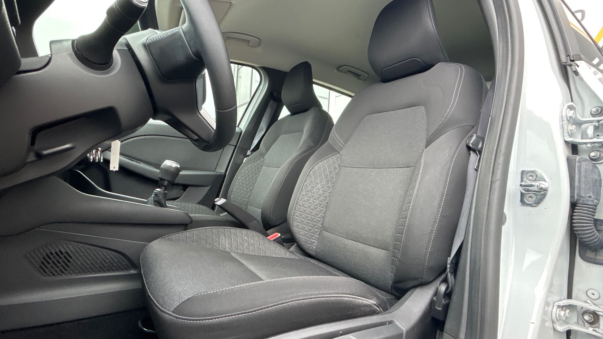 Vente en ligne Renault Clio 5 Clio Blue dCi 85 au prix de 12 480 €
