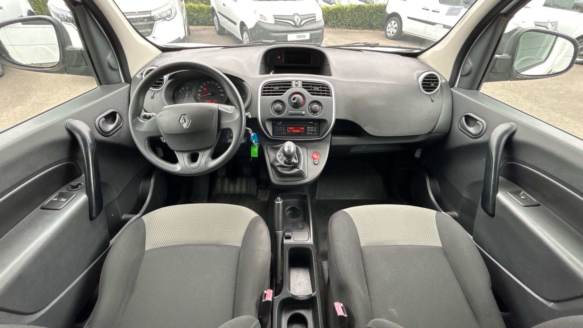 Vente en ligne Renault Kangoo Express  BLUE DCI 80 au prix de 11 990 €