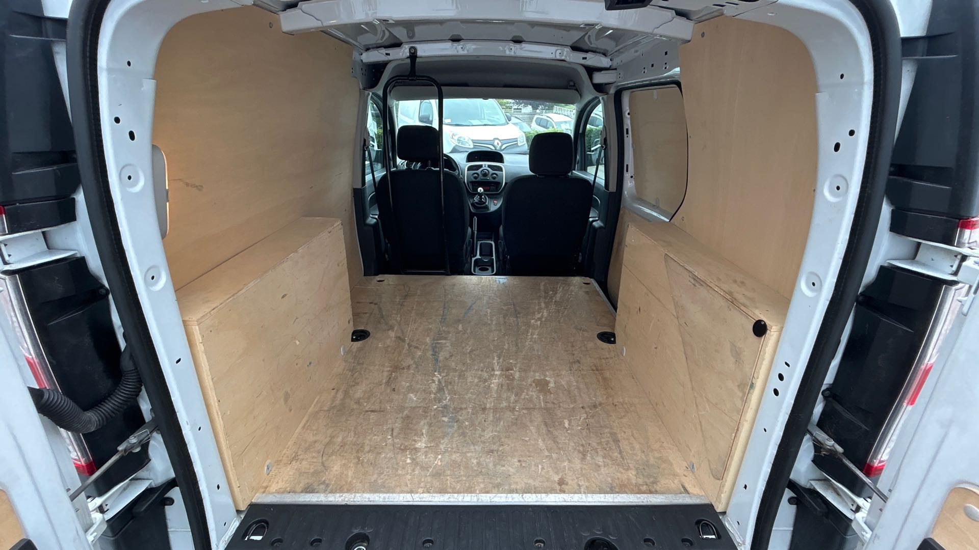 Vente en ligne Renault Kangoo Express  BLUE DCI 80 au prix de 11 990 €